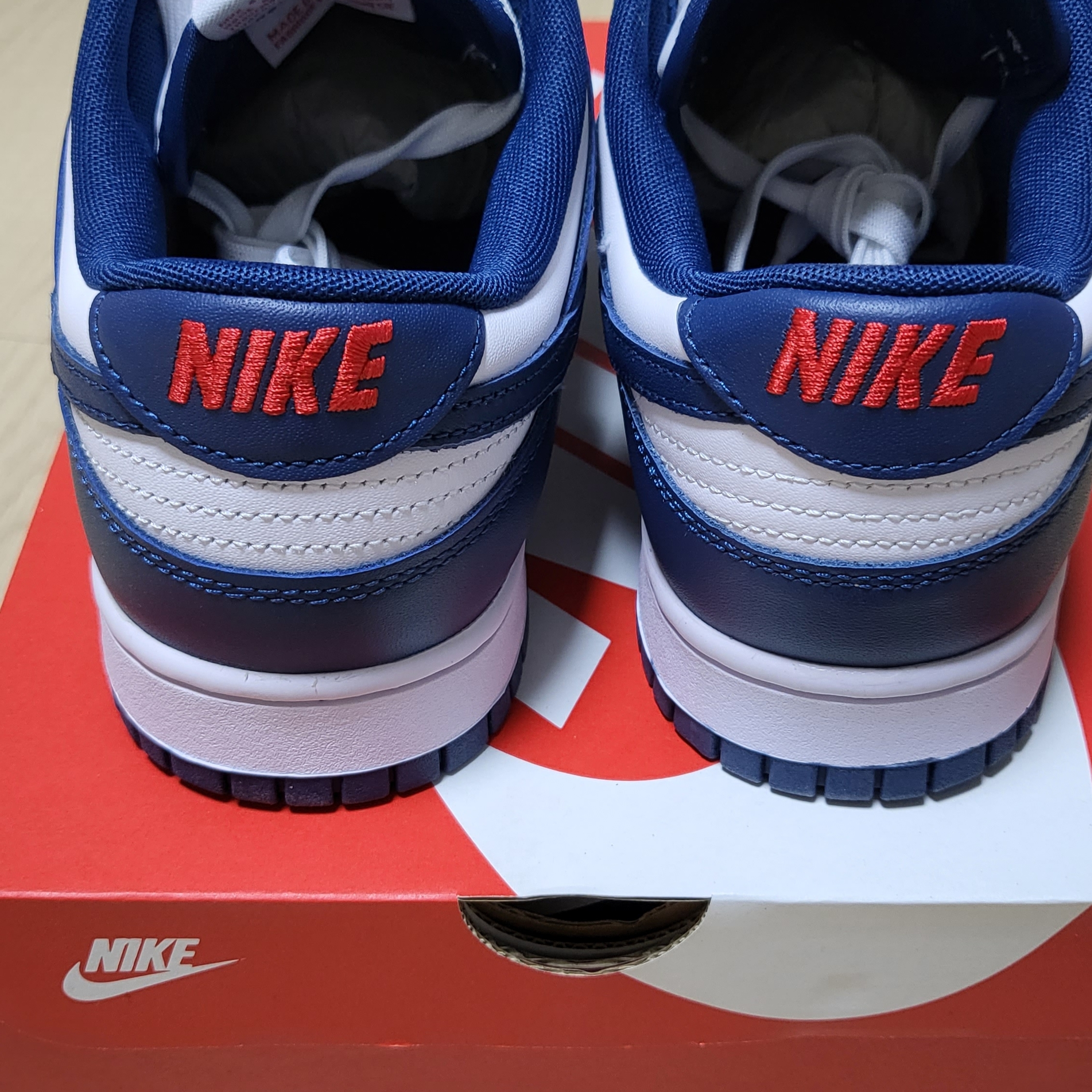 Nike Dunk Low Retro Valerian Blue 착용 스타일 - 2