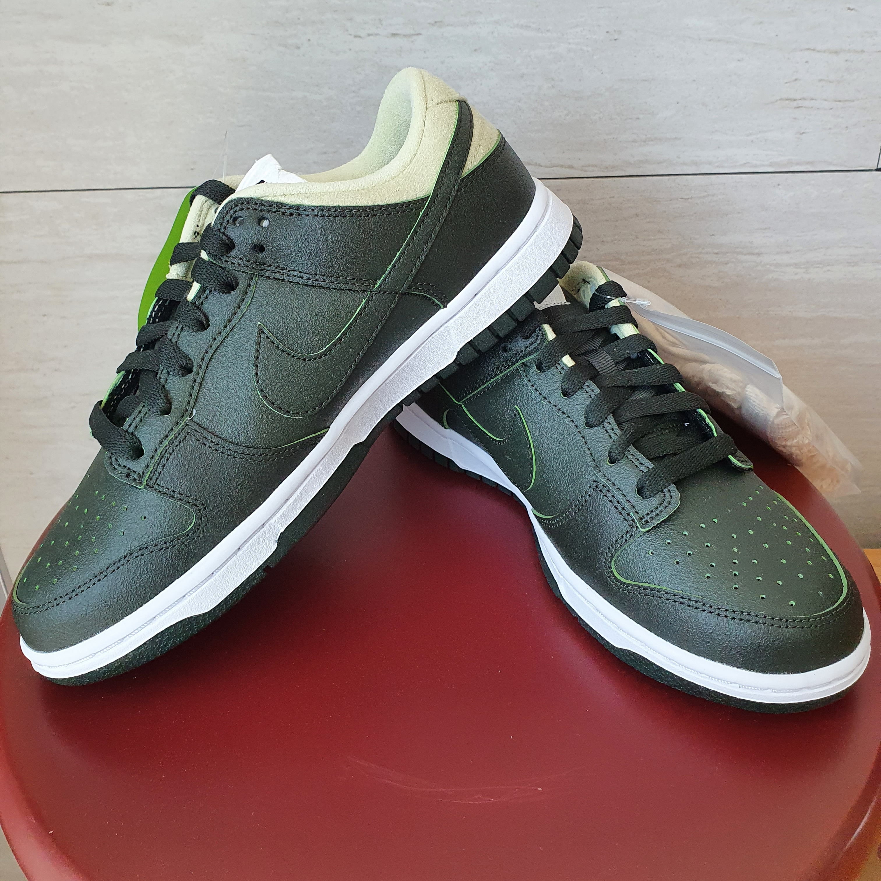 (W) Nike Dunk Low LX Avocado 착용 스타일 - 1