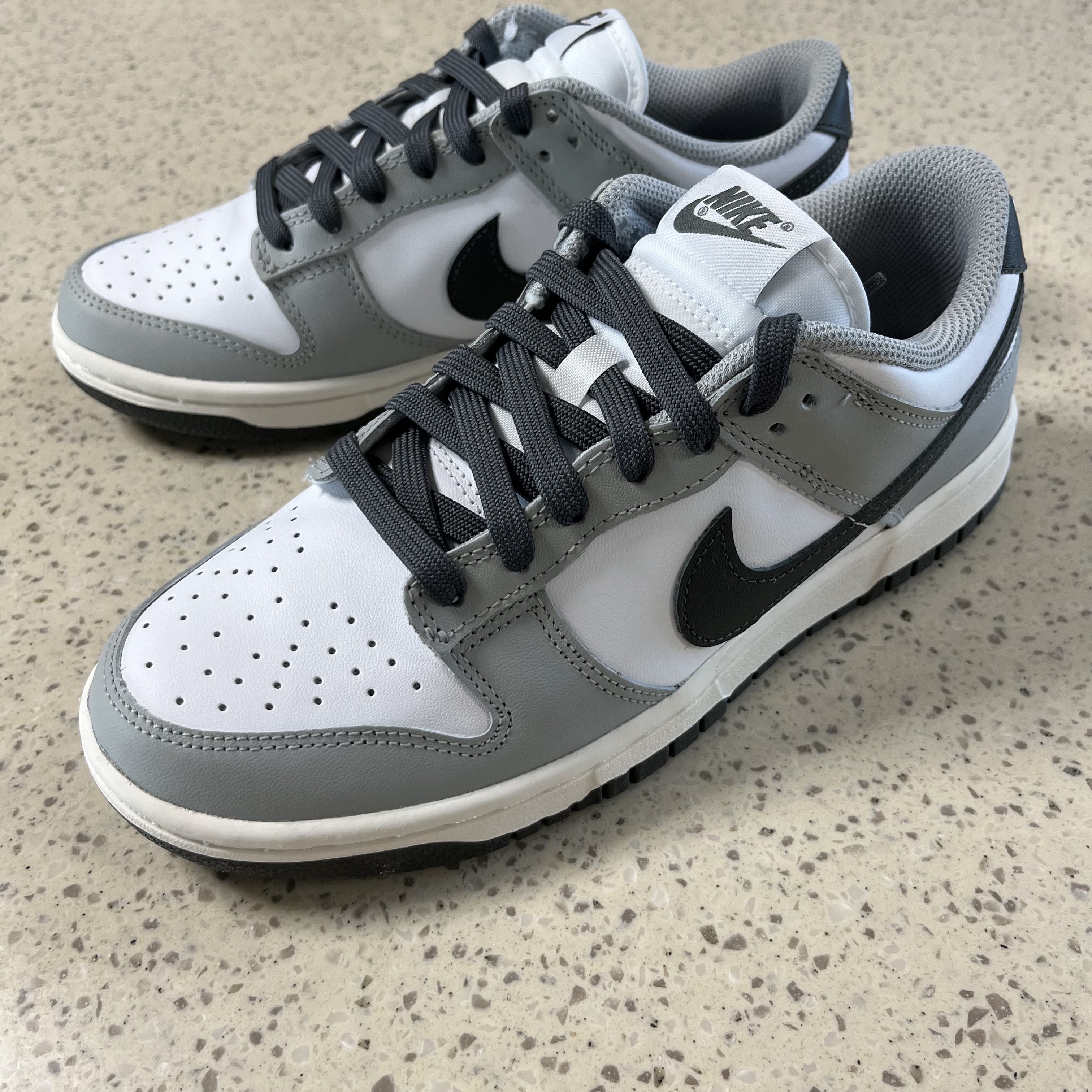 (W) Nike Dunk Low Light Smoke Grey 착용 스타일