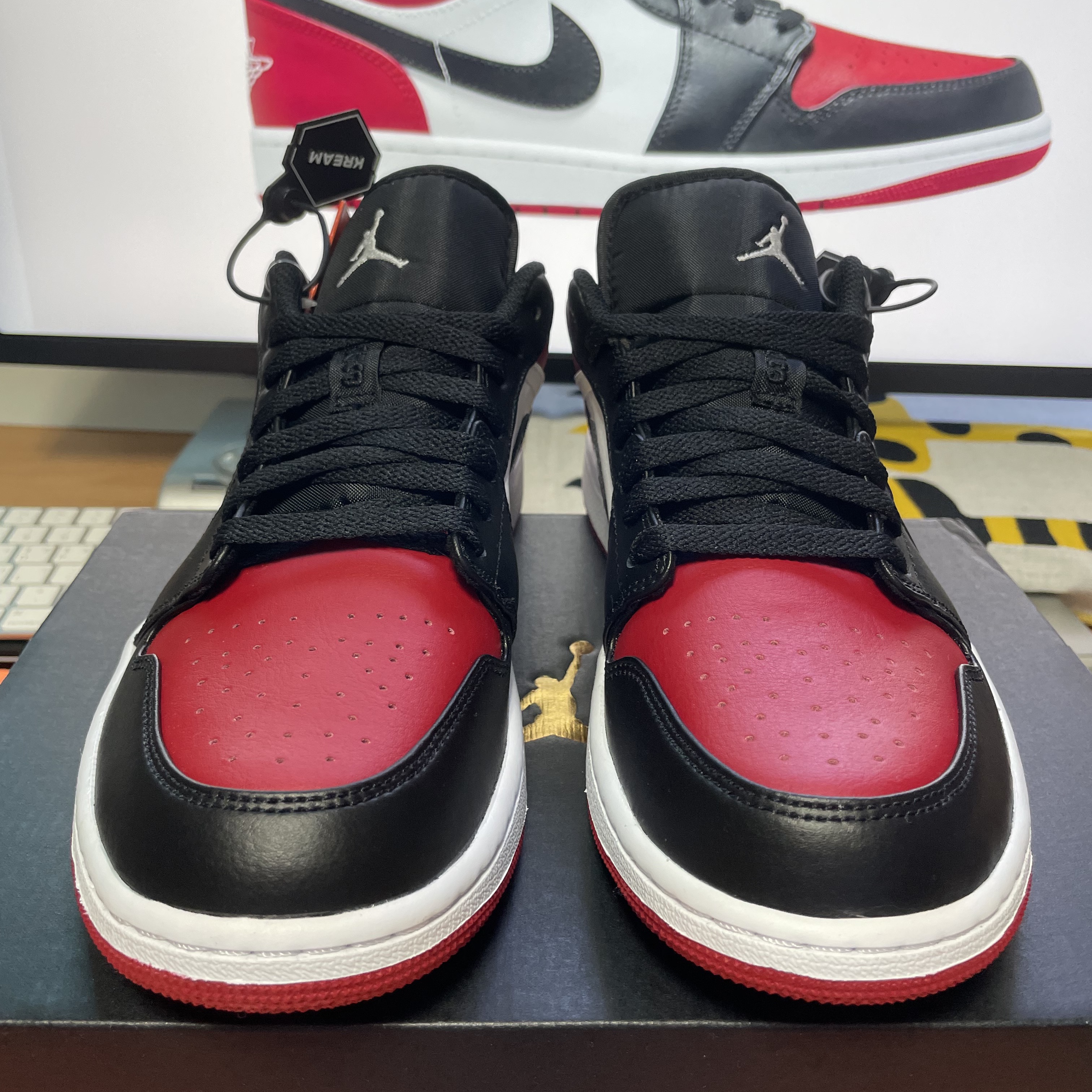 Jordan 1 Low Bred Toe 착용 스타일 - 2