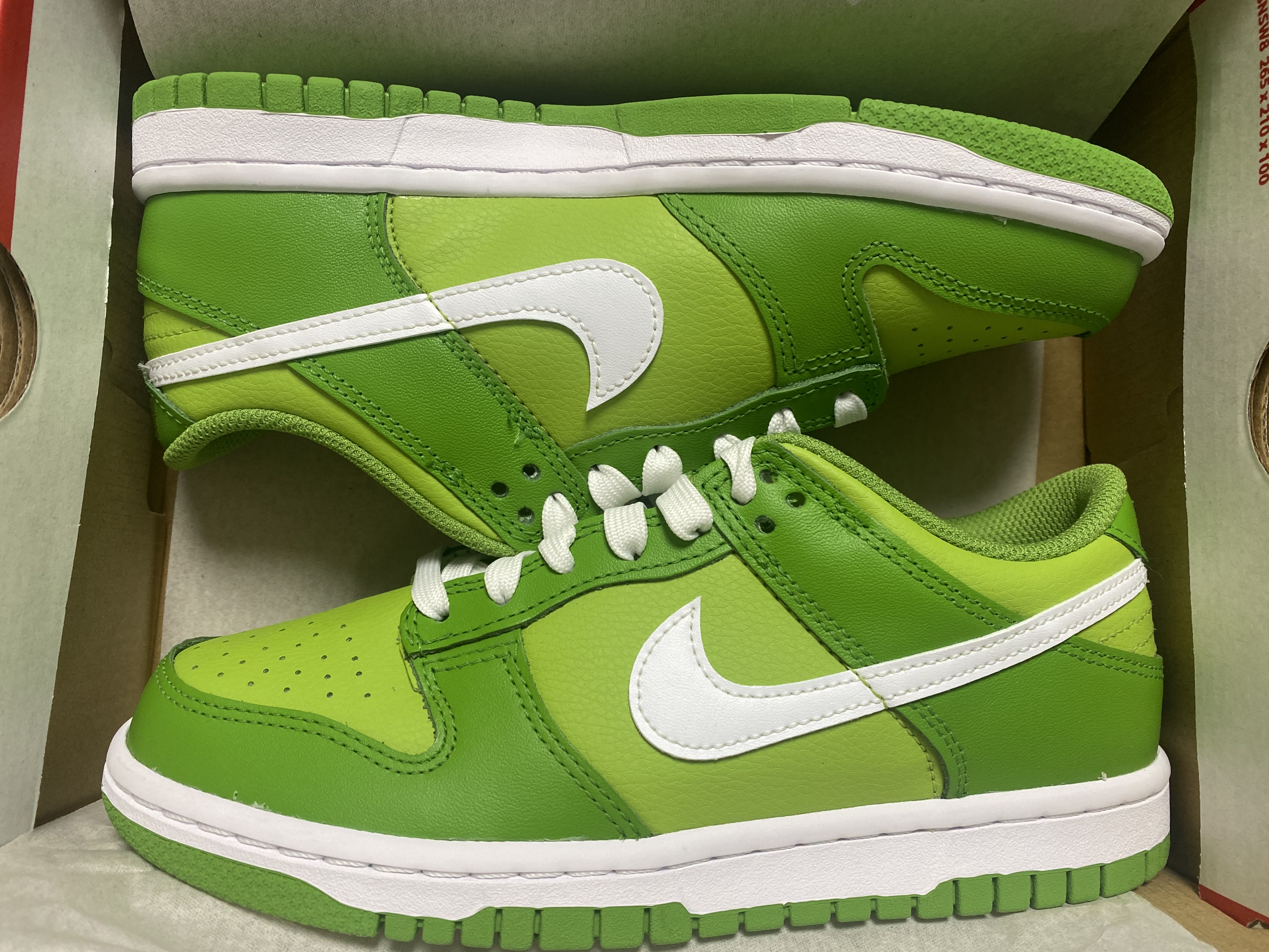 (GS) Nike Dunk Low Vivid Green 착용 스타일