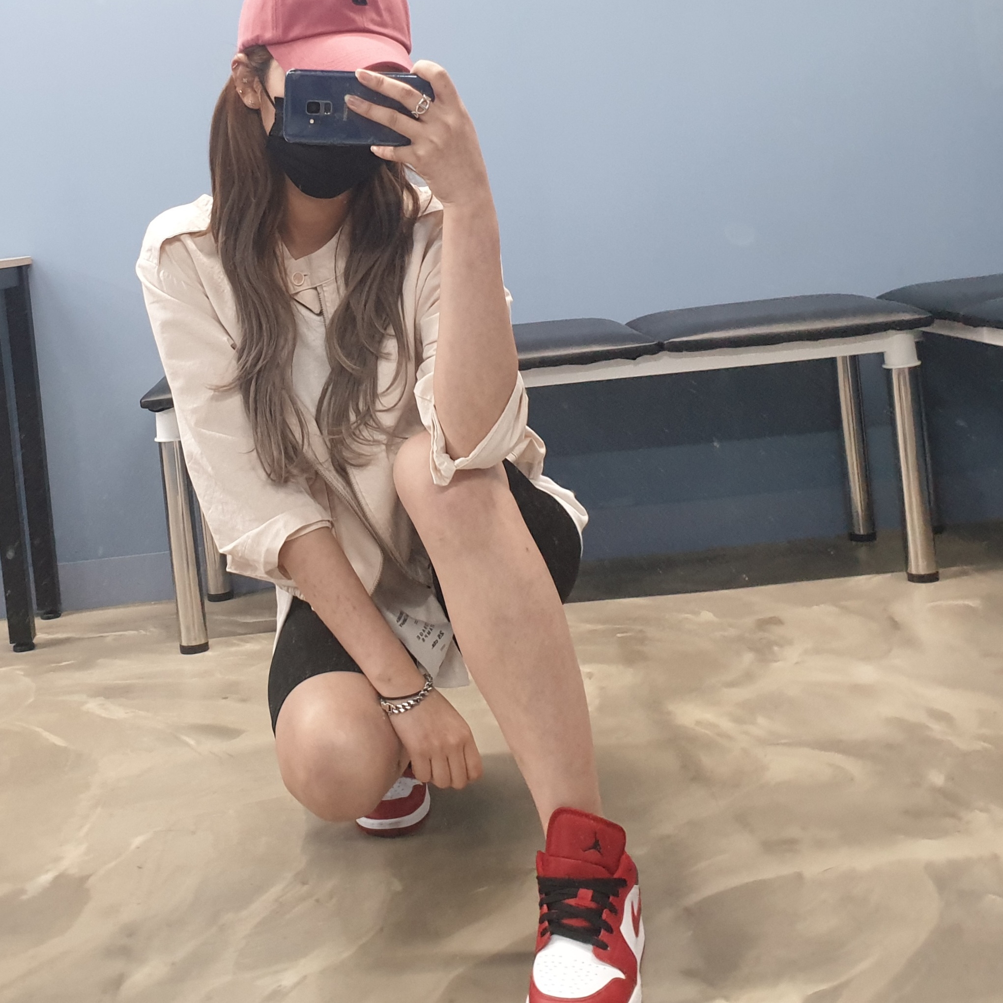 (GS) Jordan 1 Low White Gym Red Black 착용 스타일 - 1