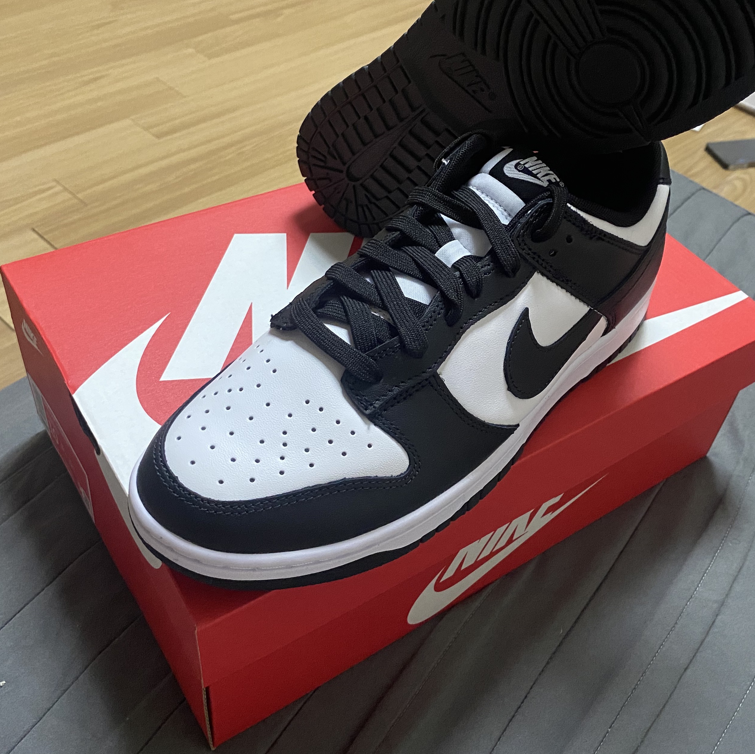 Nike Dunk Low Retro Black 착용 스타일