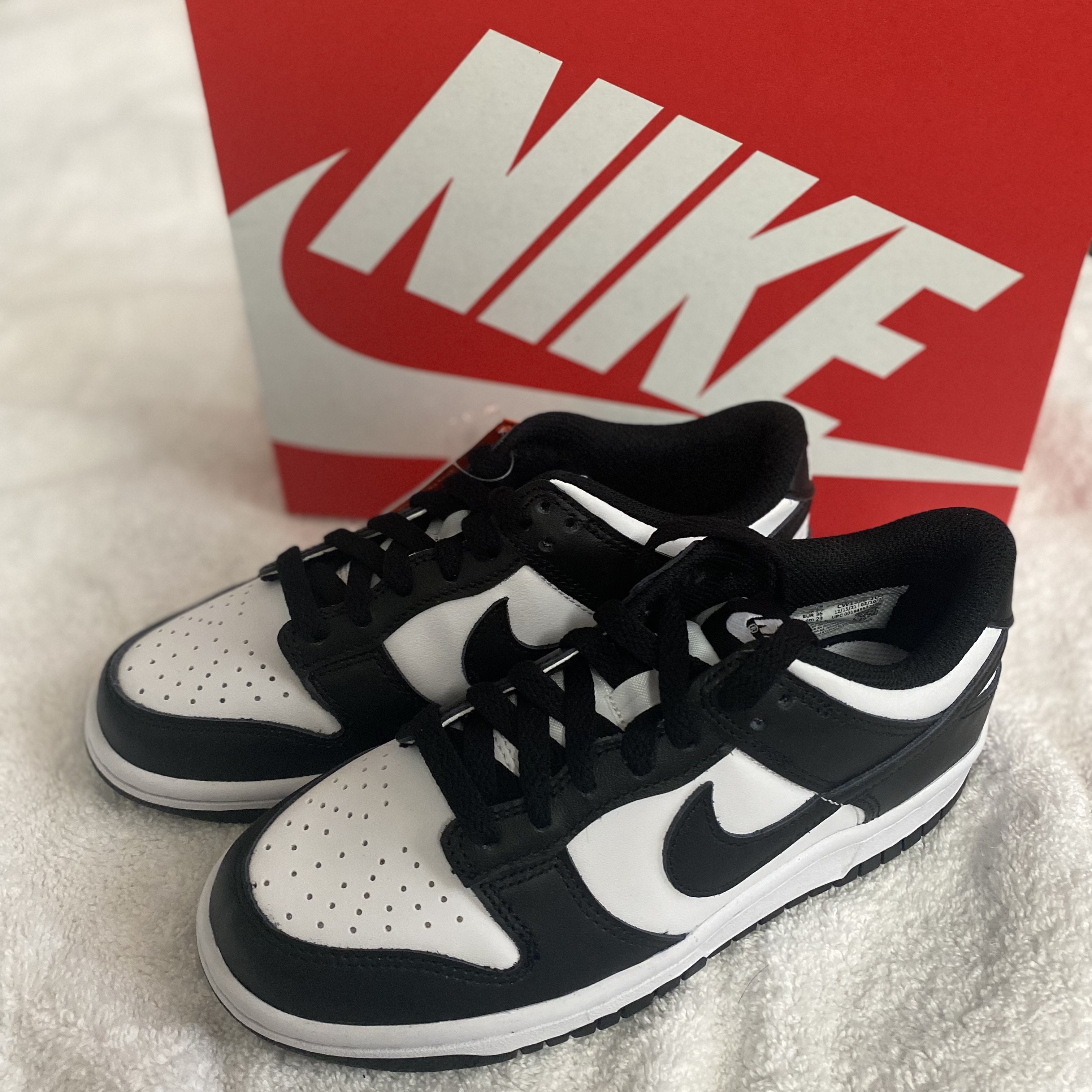 (W) Nike Dunk Low Black 착용 스타일