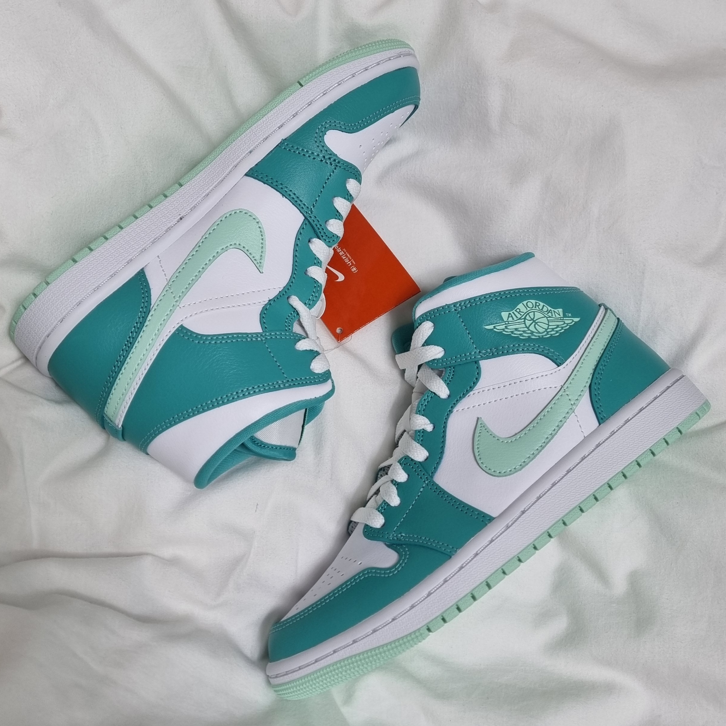 (W) Jordan 1 Mid Washed Teal Mint Foam 착용 스타일
