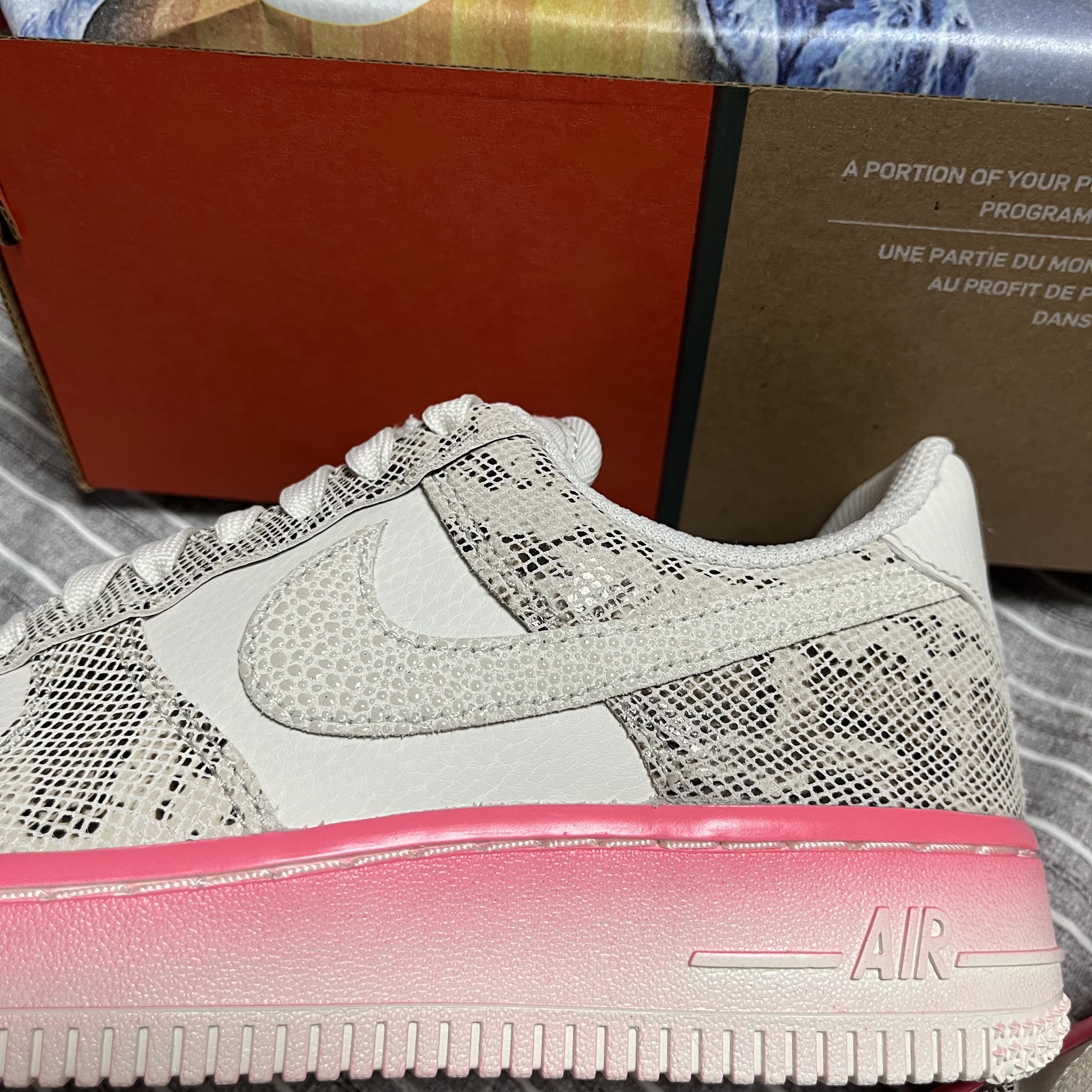 (W) Nike Air Force 1 '07 LX Our Force 1 착용 스타일 - 2