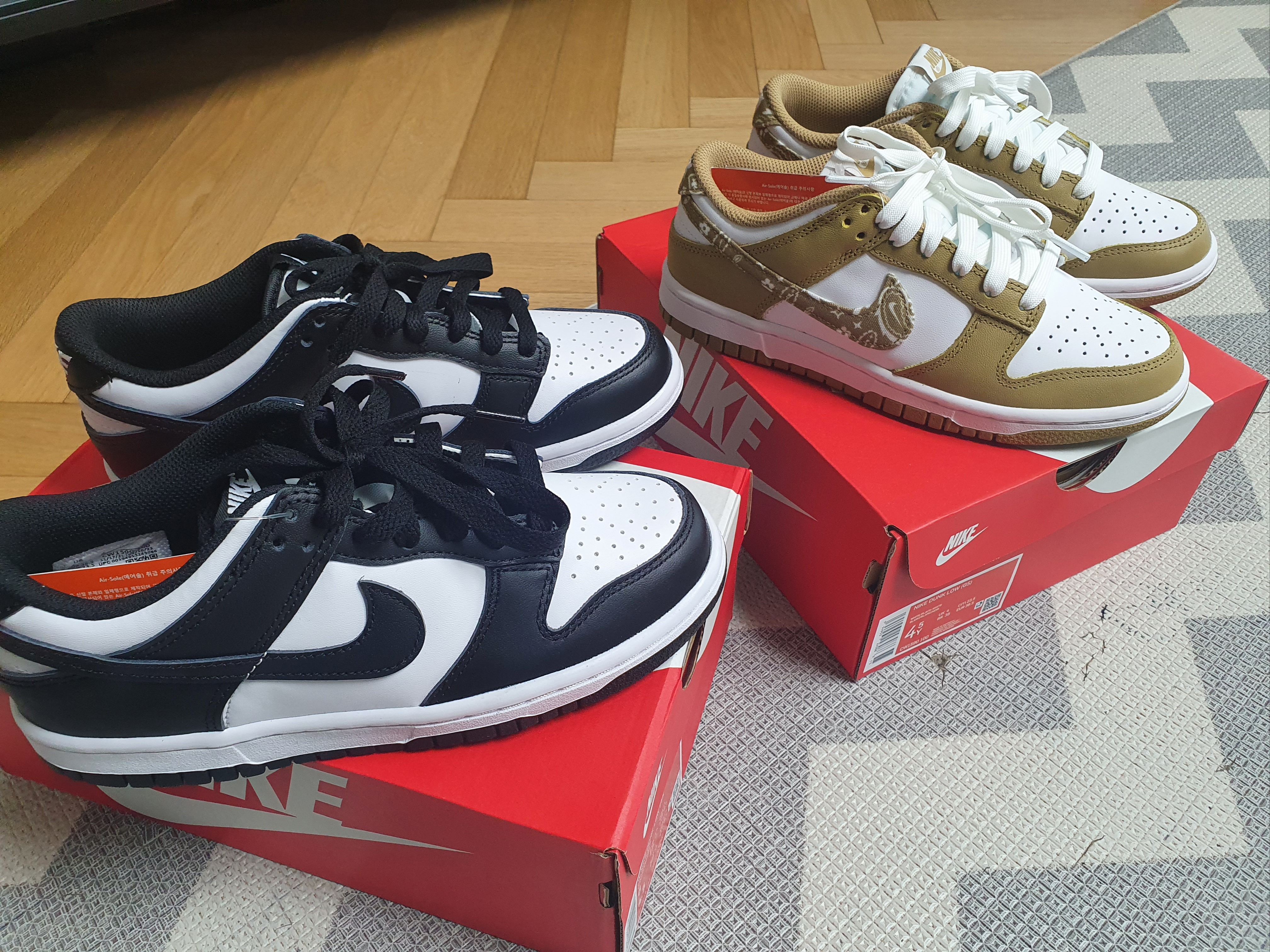 (GS) Nike Dunk Low Black, (W) Nike Dunk Low Essential Barley Paisley 착용 스타일