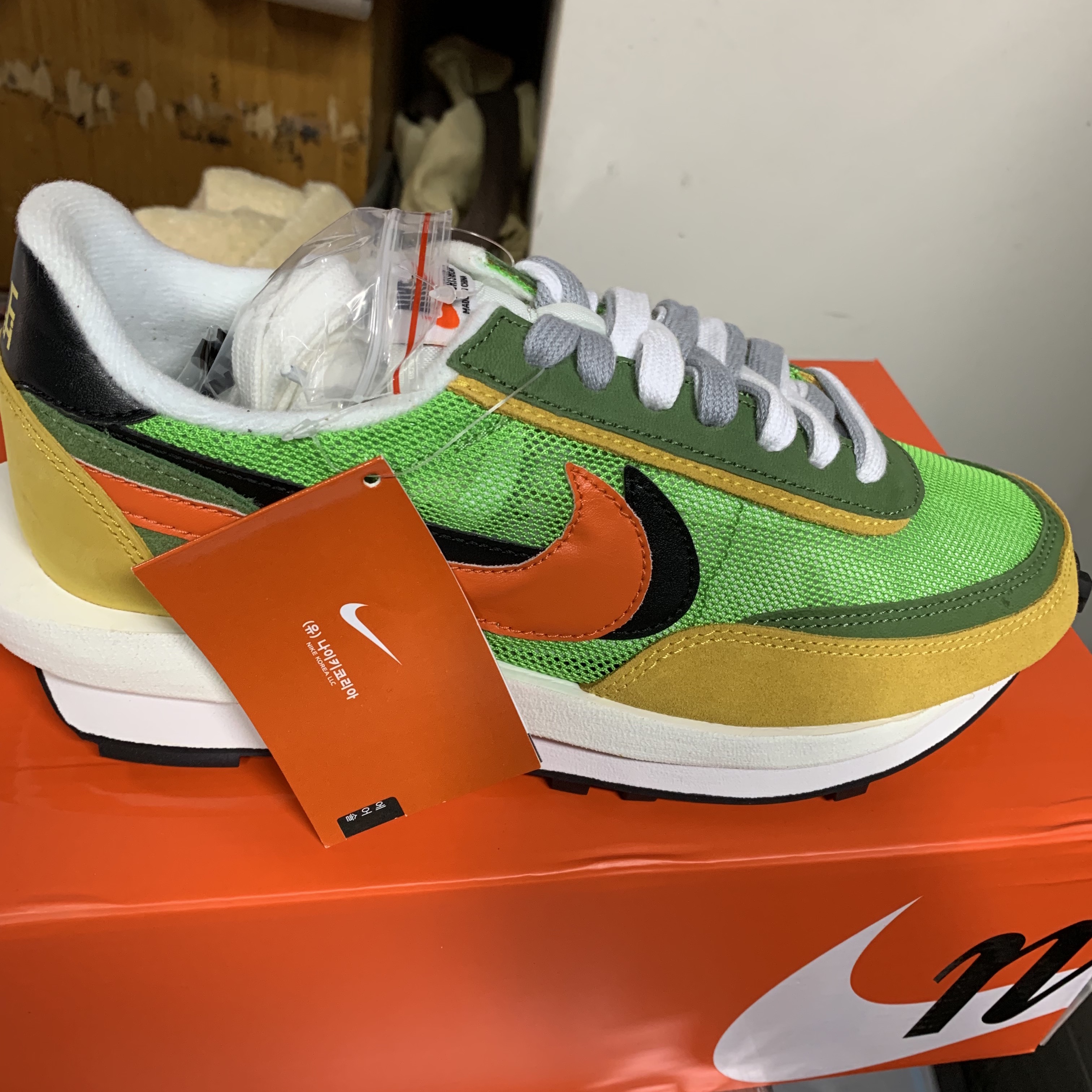 Nike x Sacai LDWaffle Green Multi 착용 스타일