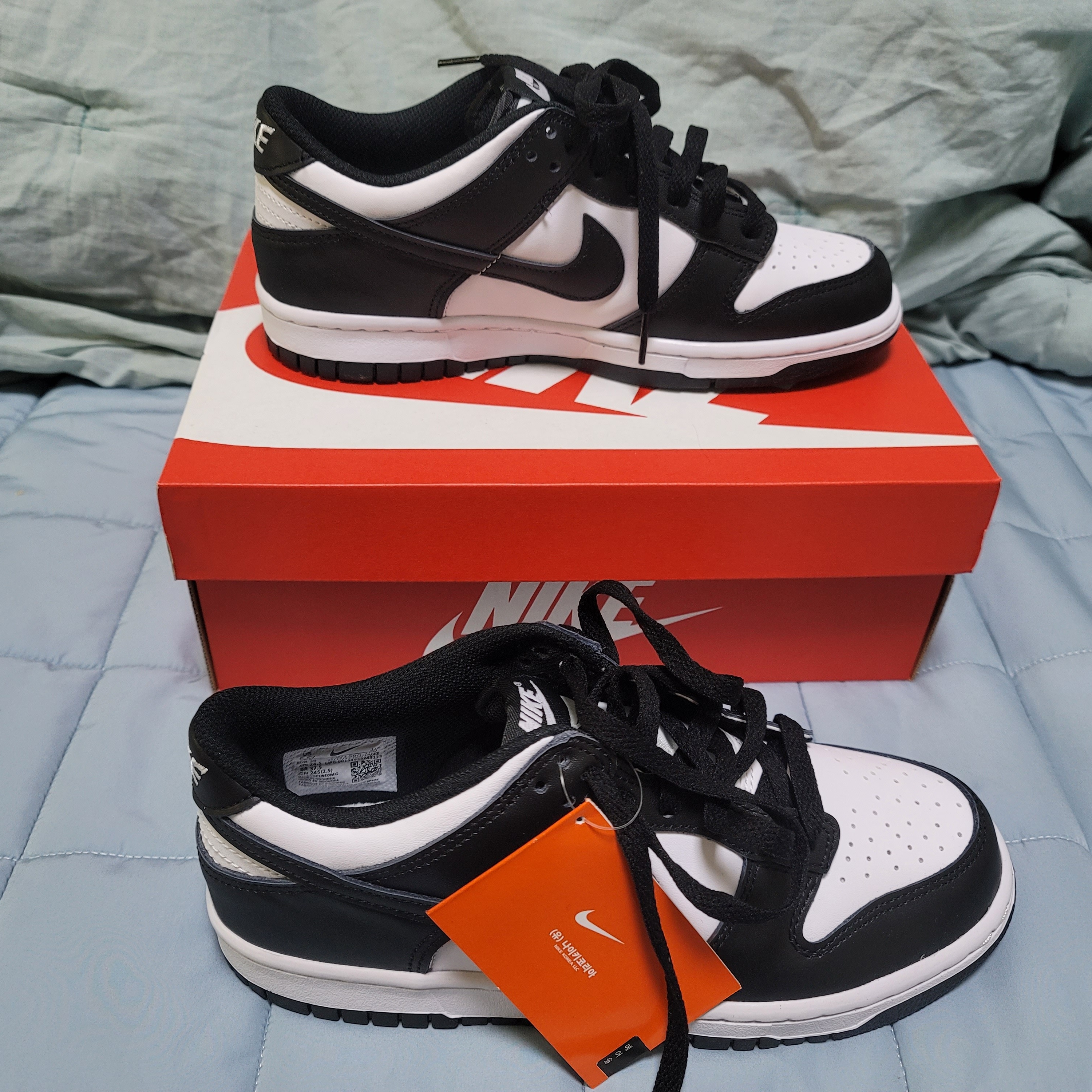 (GS) Nike Dunk Low Black 착용 스타일 - 3