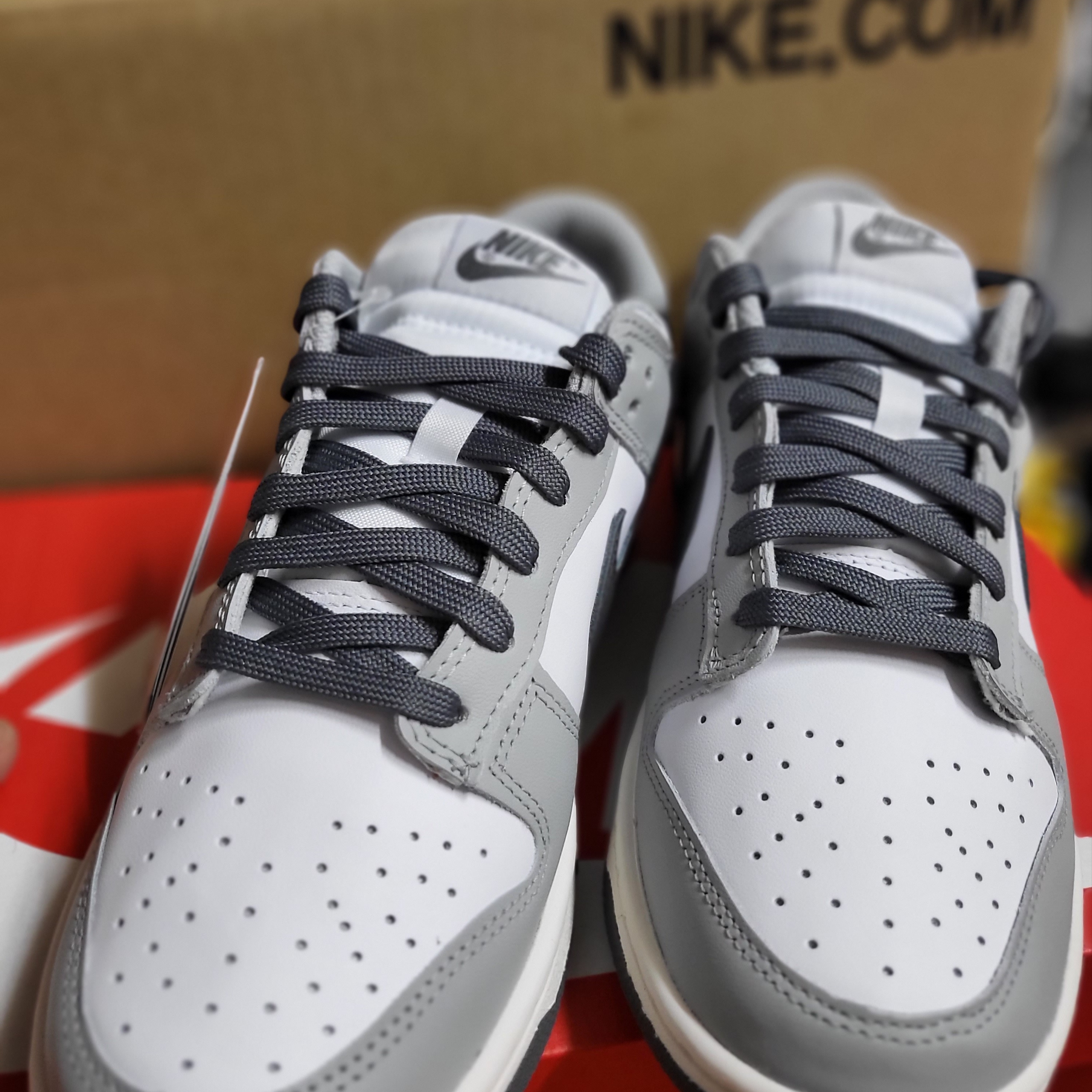 (W) Nike Dunk Low Light Smoke Grey 착용 스타일 - 2