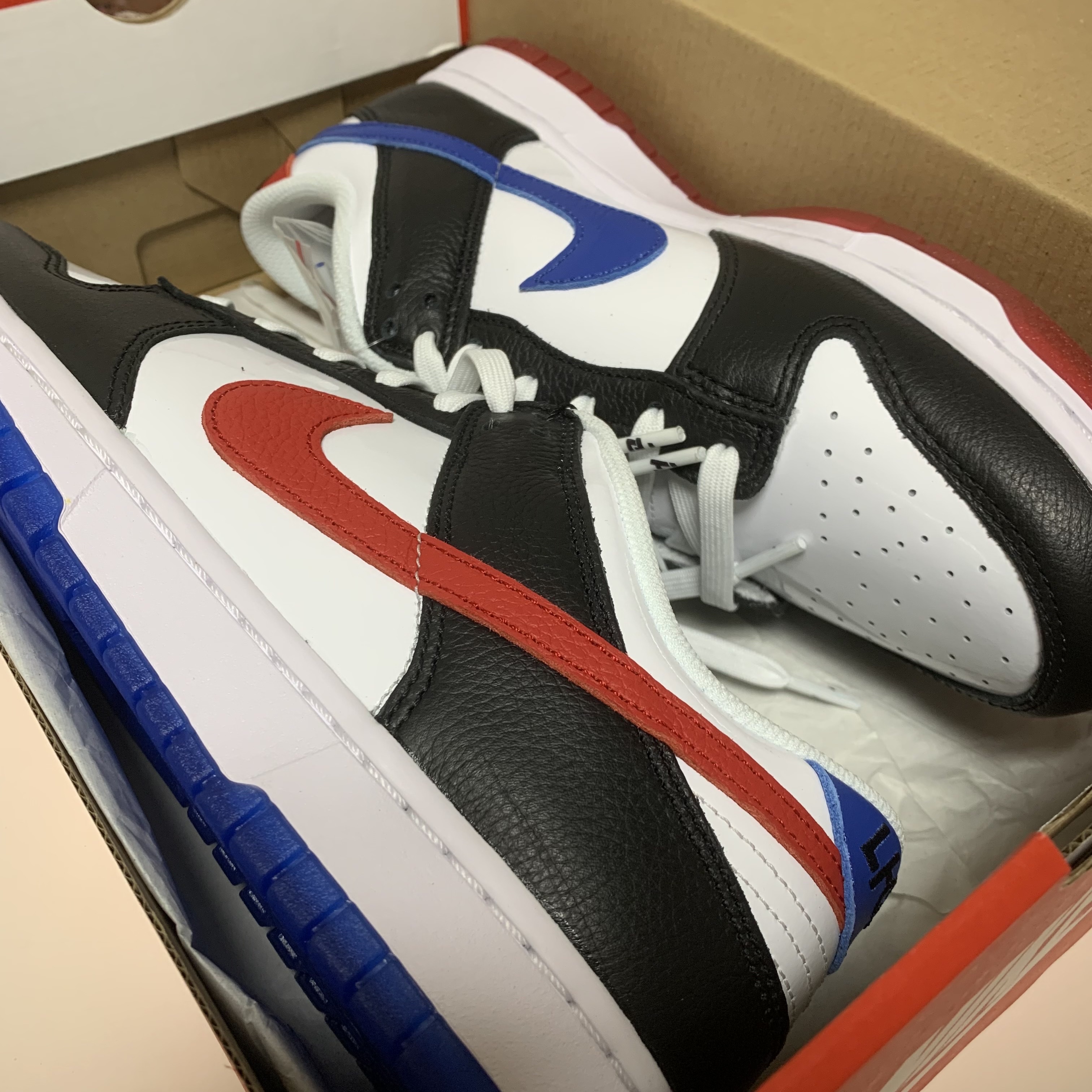 Nike Dunk Low SE Seoul 착용 스타일