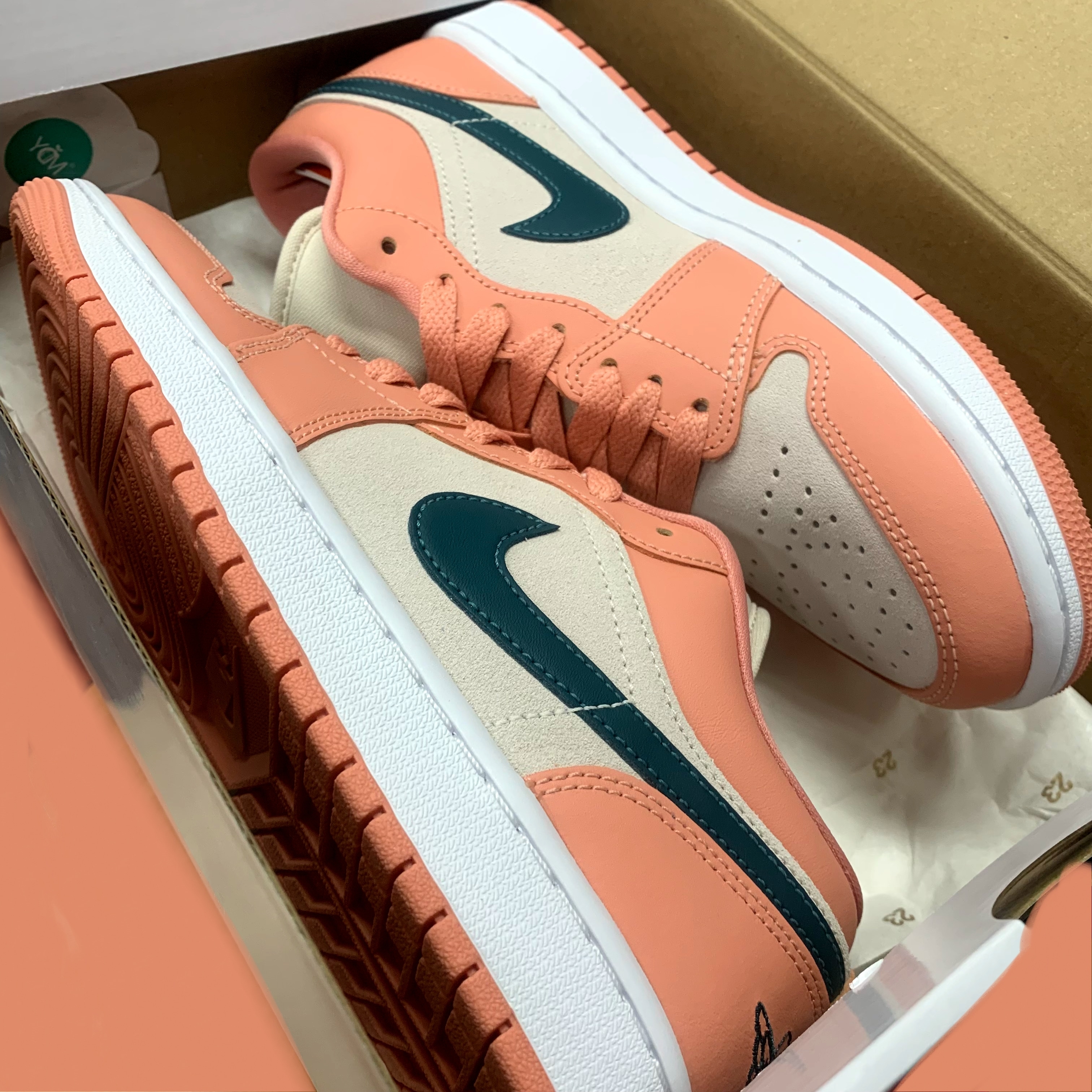 (W) Jordan 1 Low Light Madder Root 착용 스타일