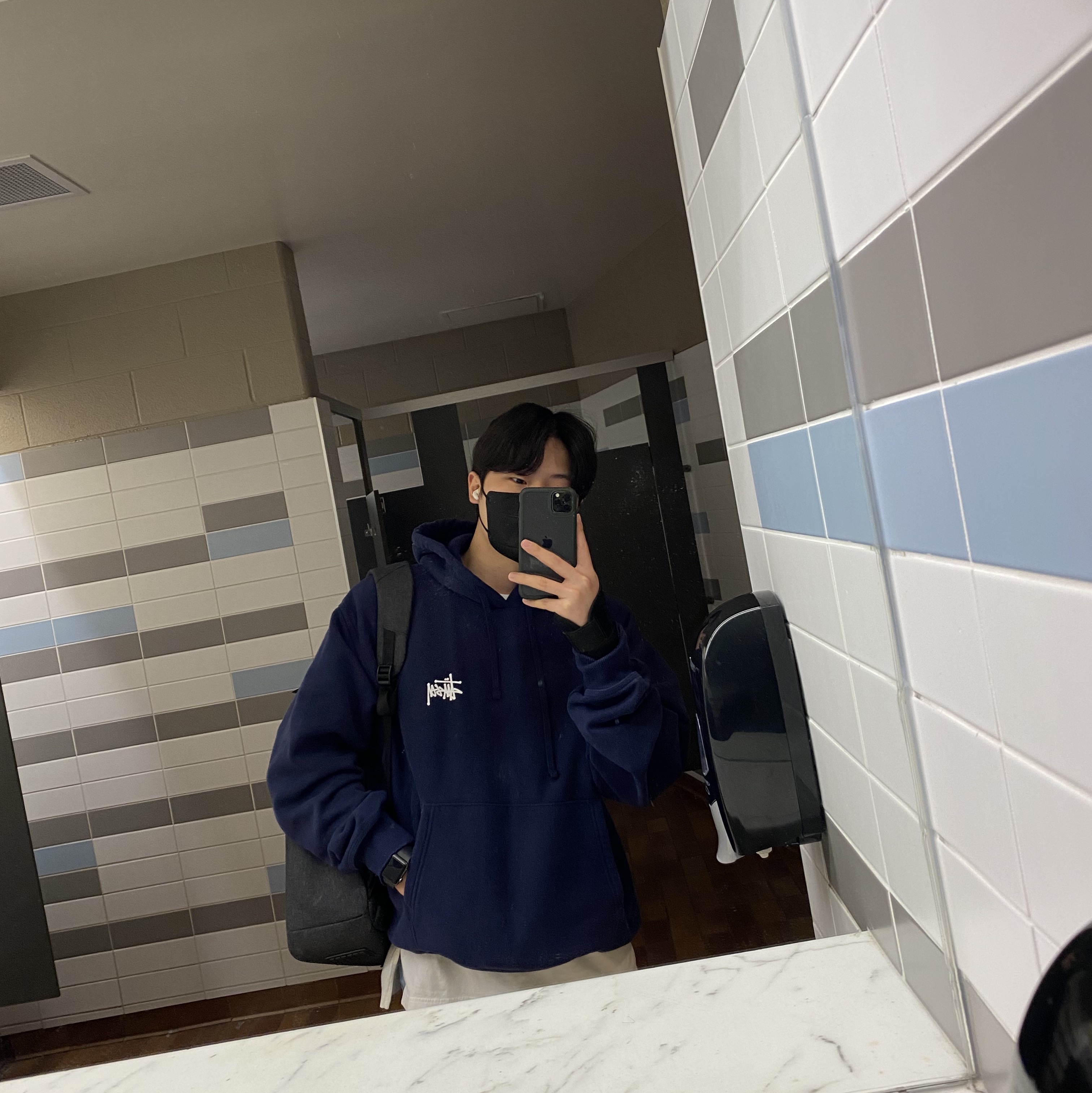 Stussy Basic Stussy Hoodie Navy 2022 착용 스타일