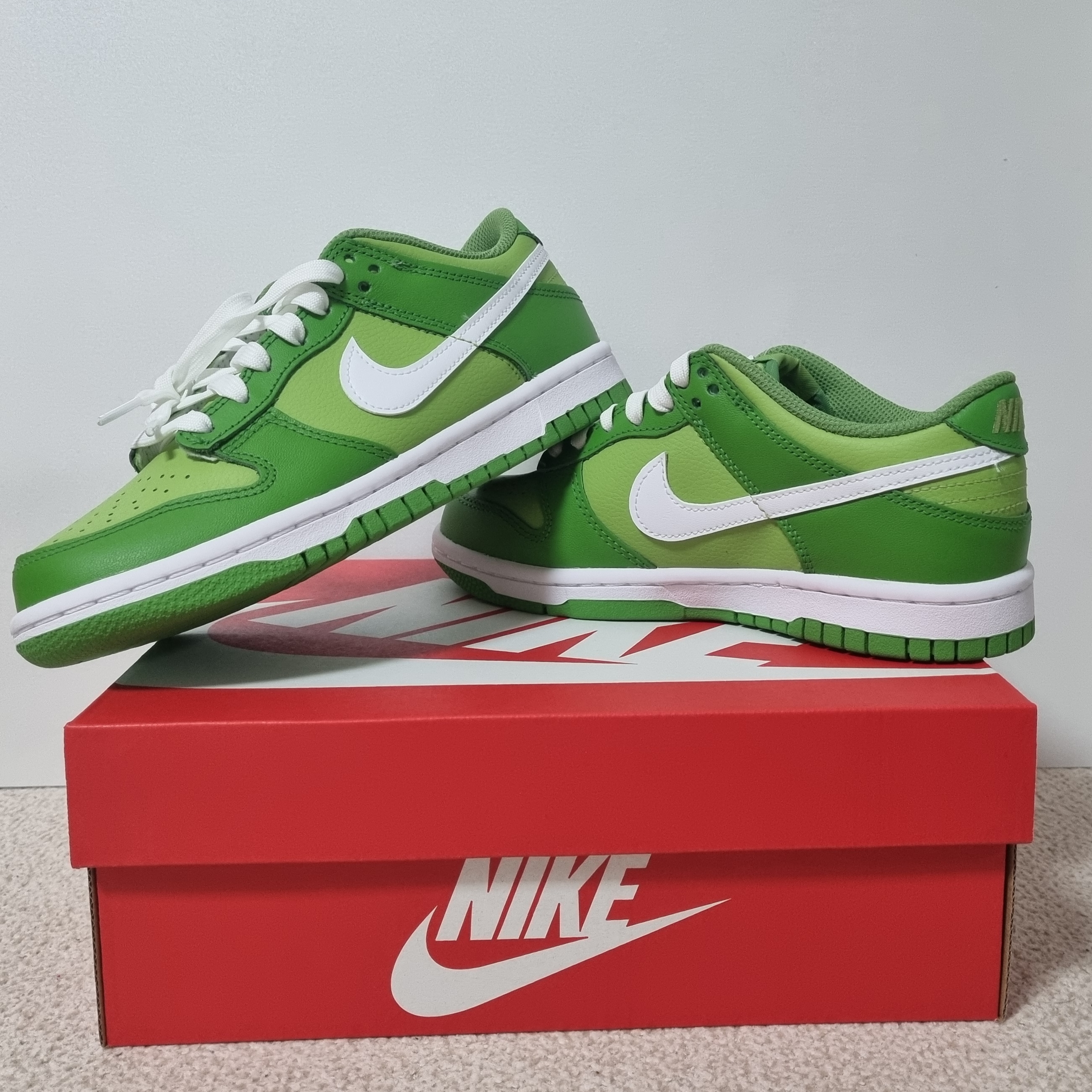 (GS) Nike Dunk Low Vivid Green 착용 스타일