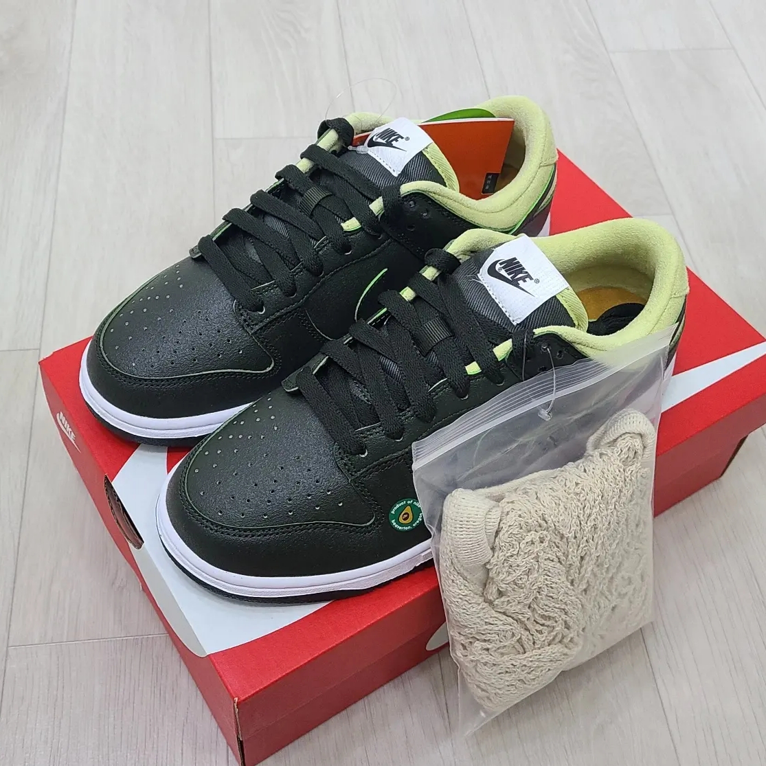 (W) Nike Dunk Low LX Avocado 착용 스타일 - 2