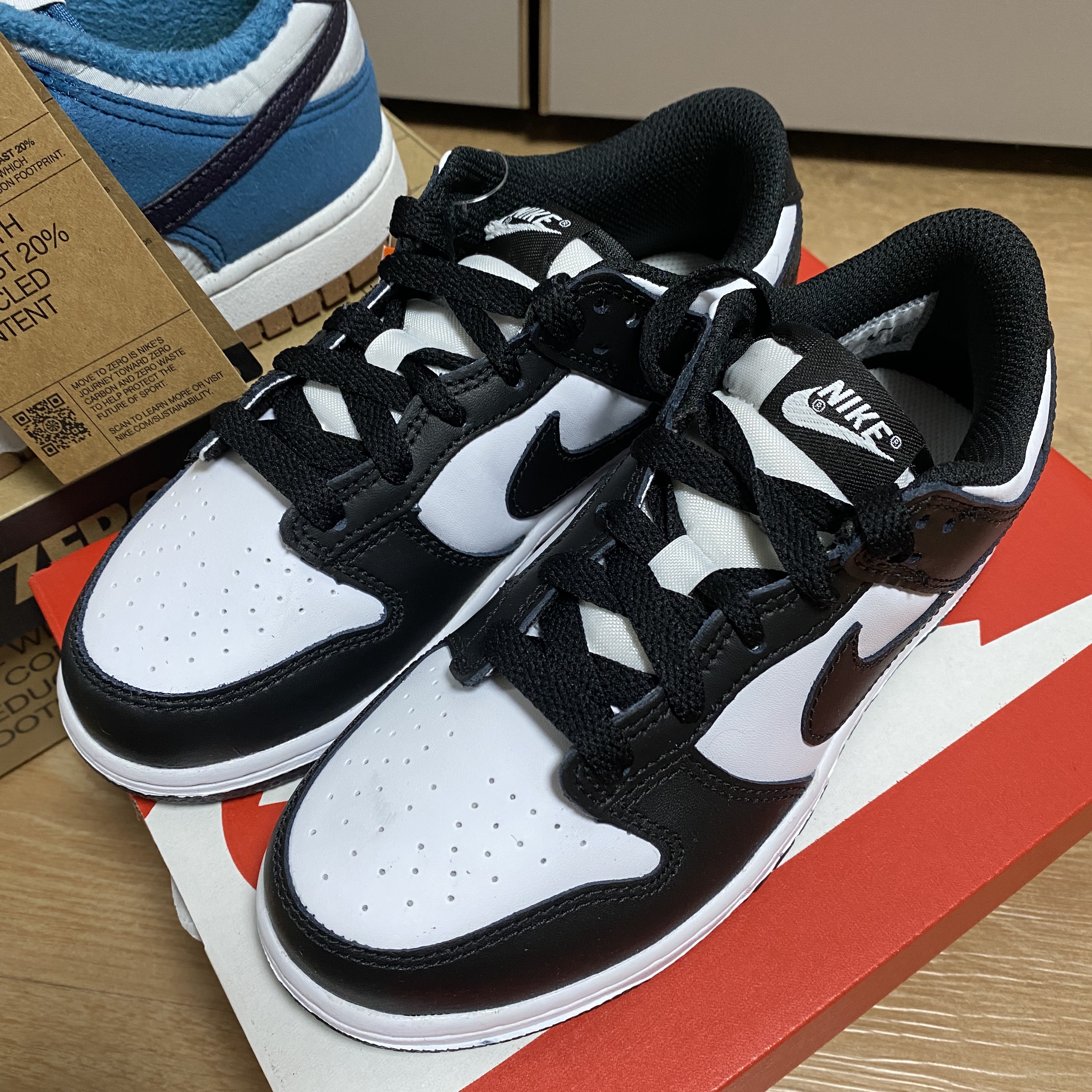 (PS) Nike Dunk Low Black, Nike Dunk Low Retro Next Nature Riftblue 착용 스타일 - 2