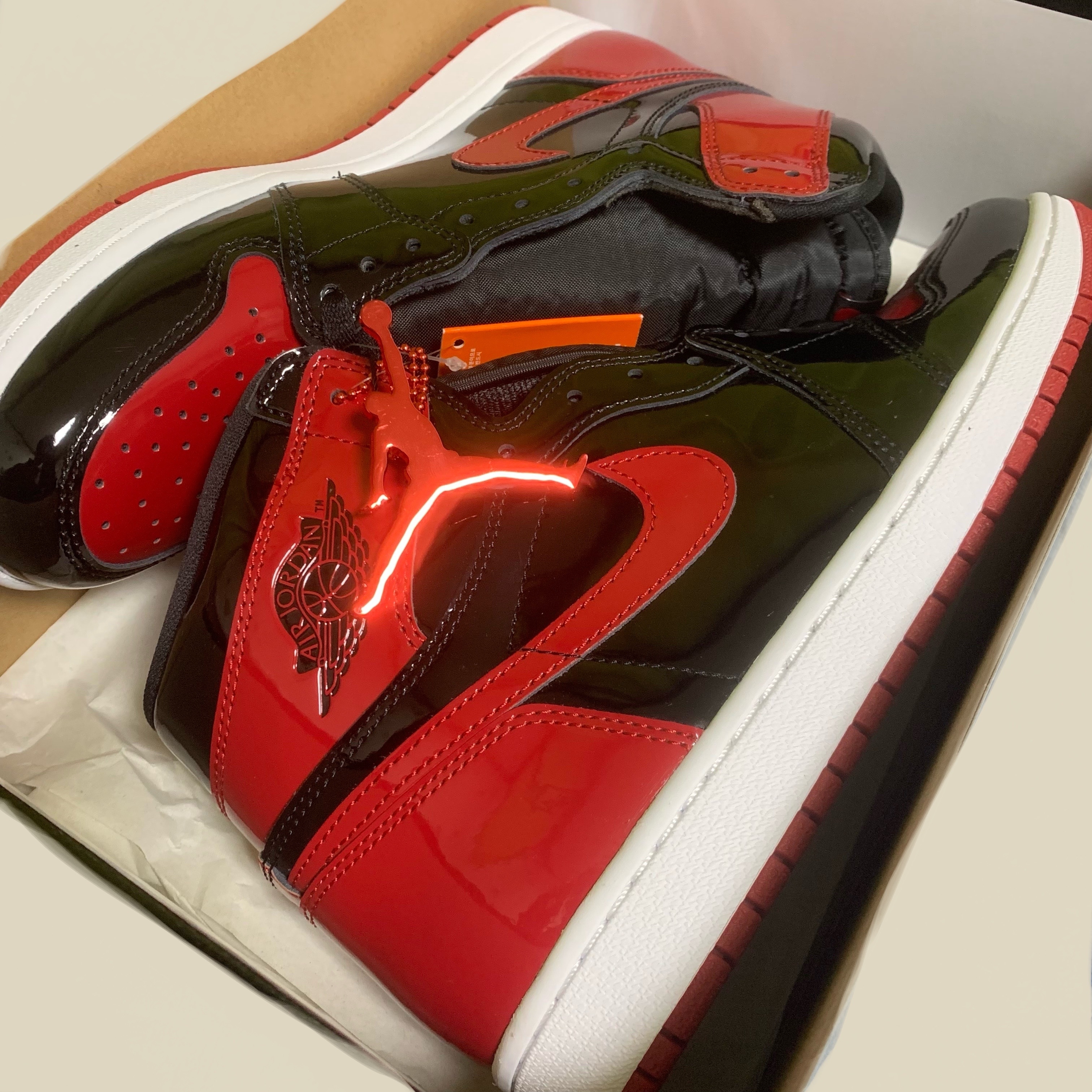 Jordan 1 Retro High OG Patent Bred 착용 스타일
