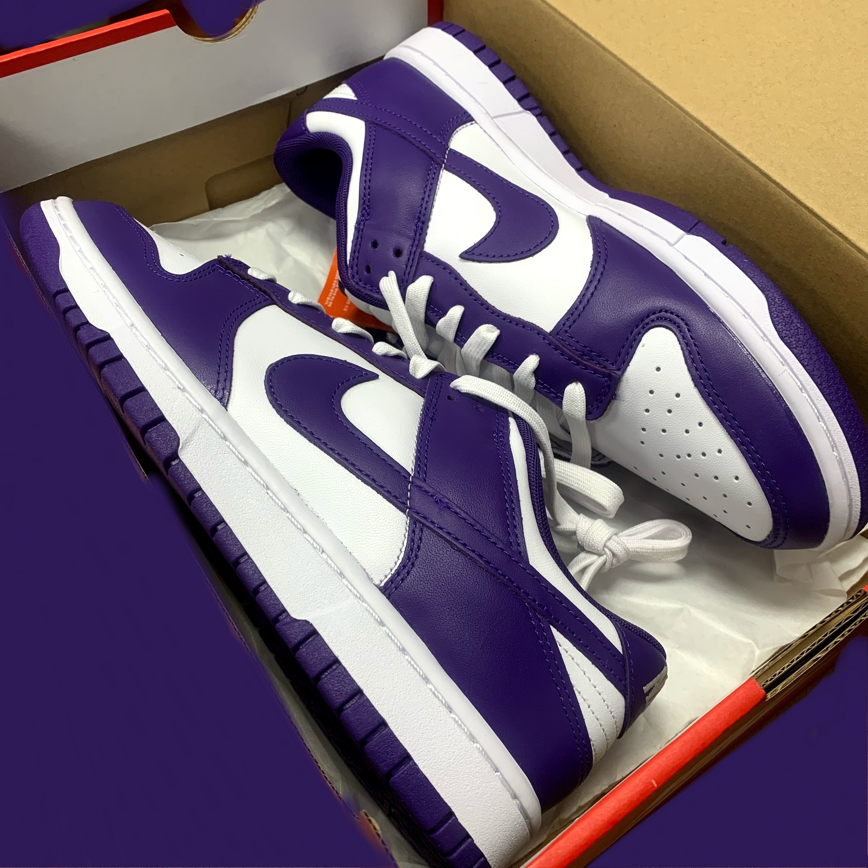 Nike Dunk Low Retro Championship Court Purple 착용 스타일