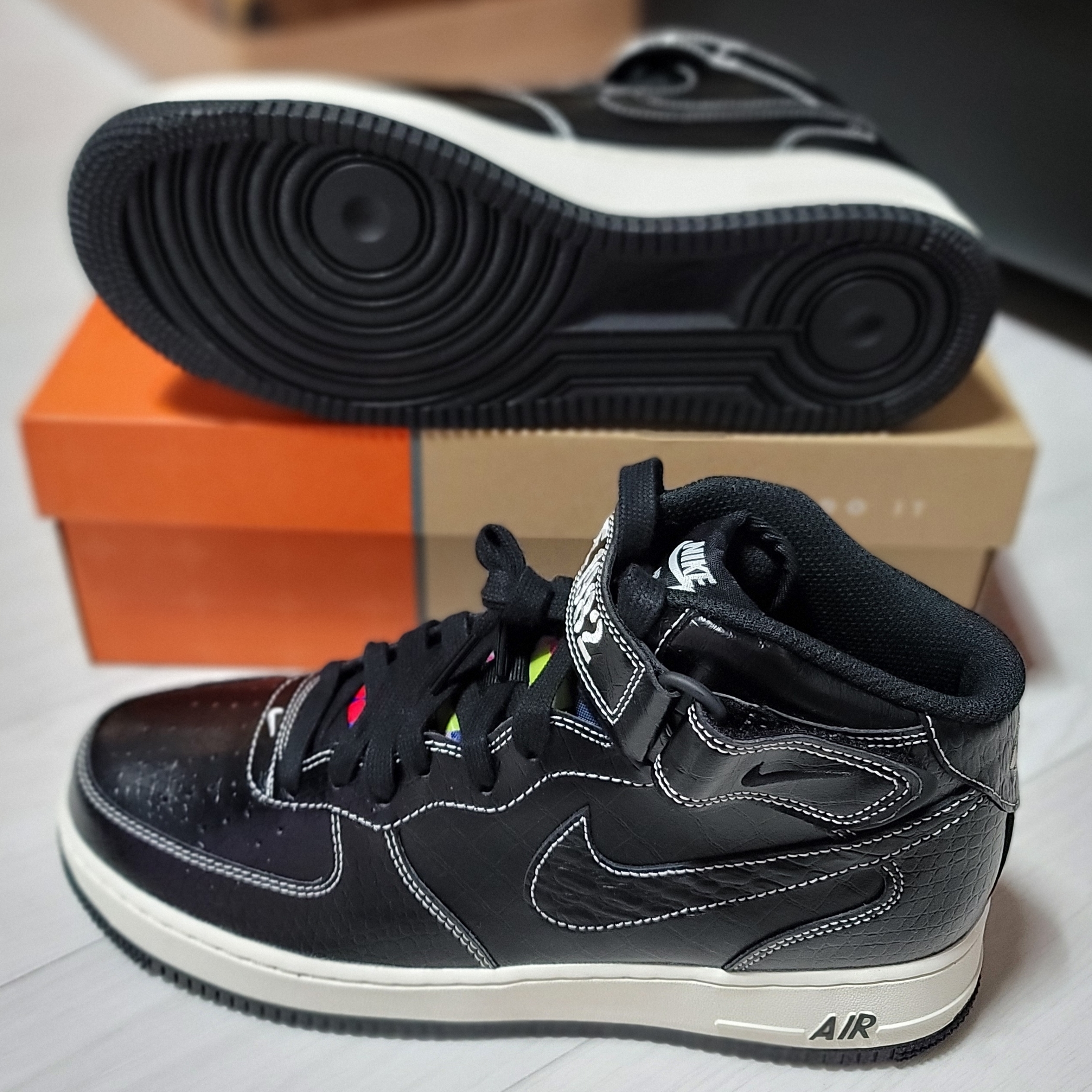 Nike Air Force 1 Mid '07 LX Our Force 1 착용 스타일 - 4