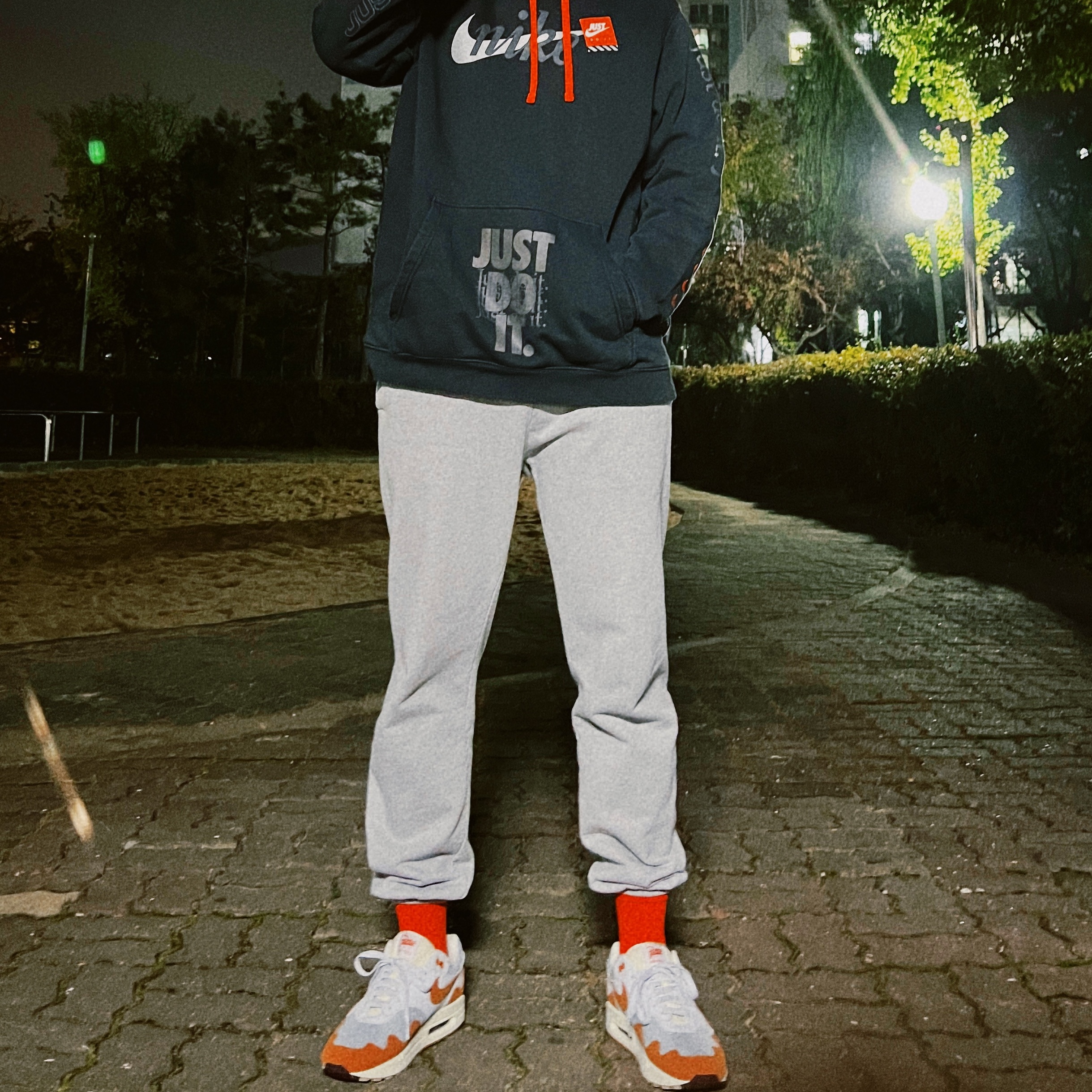 Nike x Patta Air Max 1 Monarch 착용 스타일 - 1