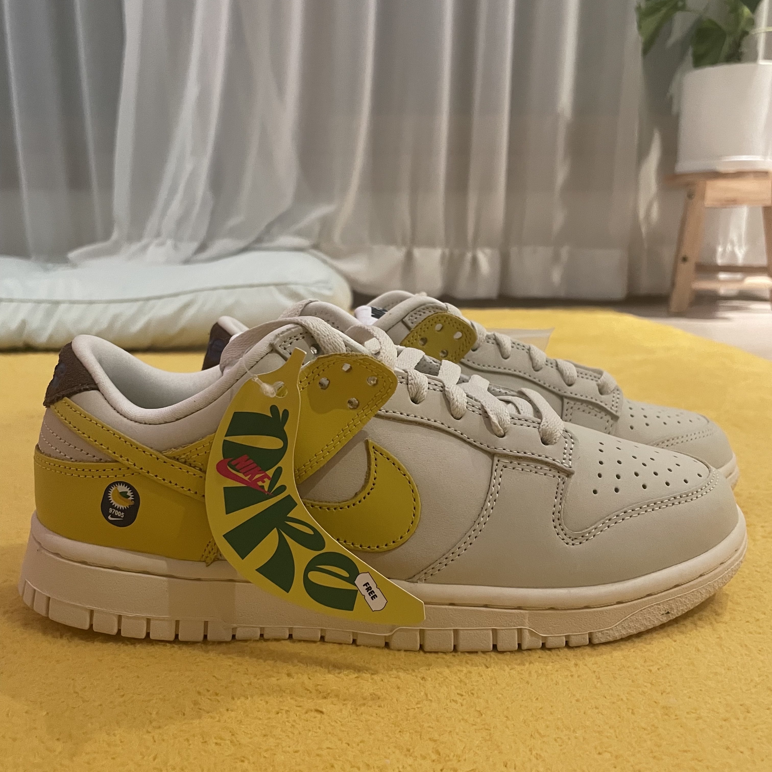 (W) Nike Dunk Low LX Banana 착용 스타일