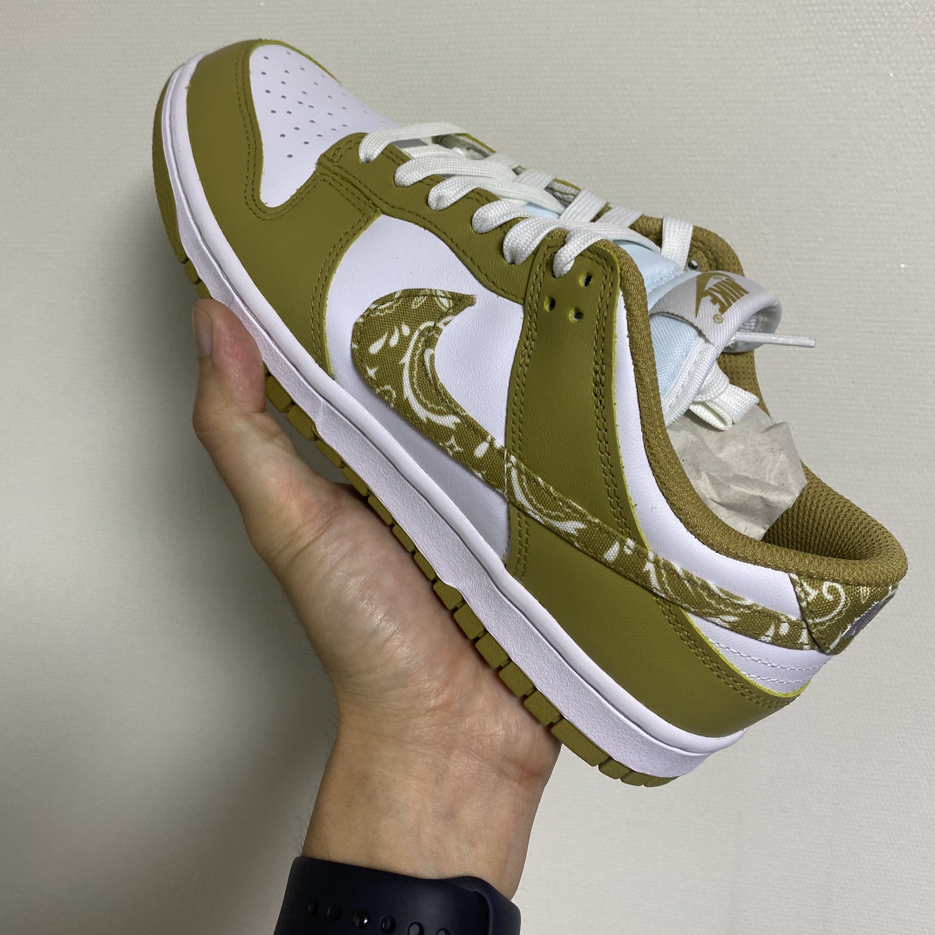 (W) Nike Dunk Low Essential Barley Paisley 착용 스타일