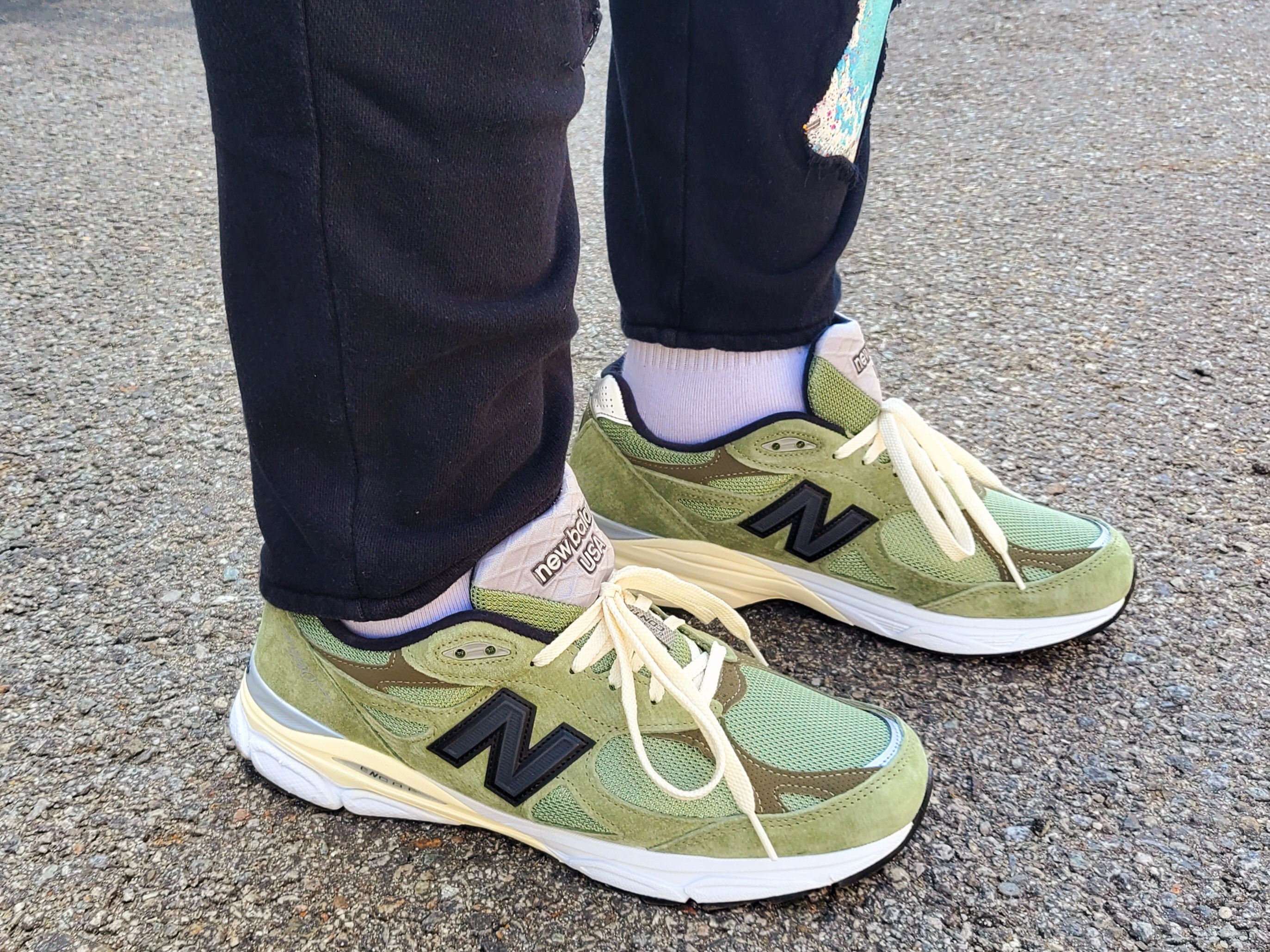 New Balance x JJJJound 990v3 Olive 착용 스타일 - 2