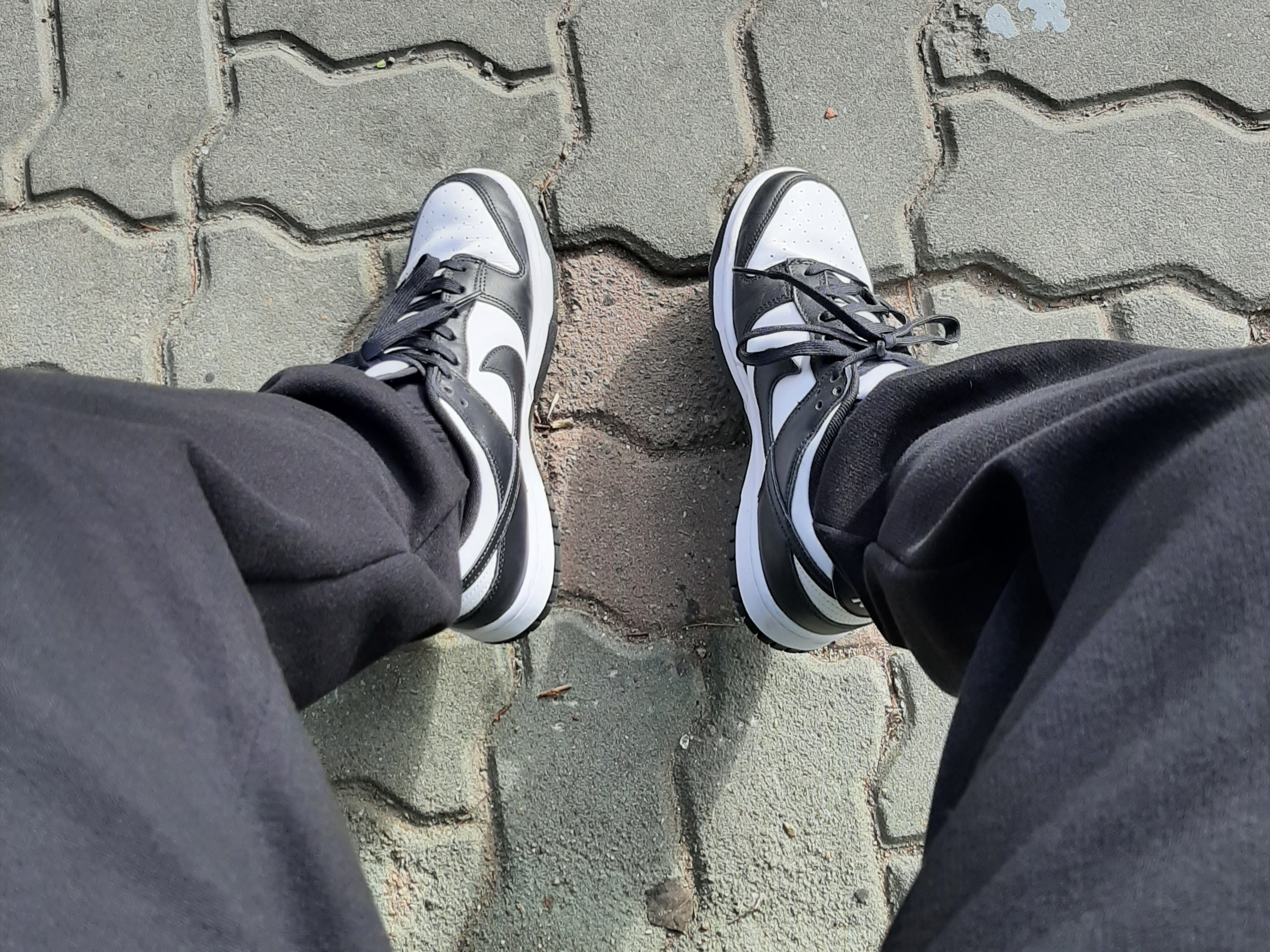 Nike Dunk Low Retro Black 착용 스타일
