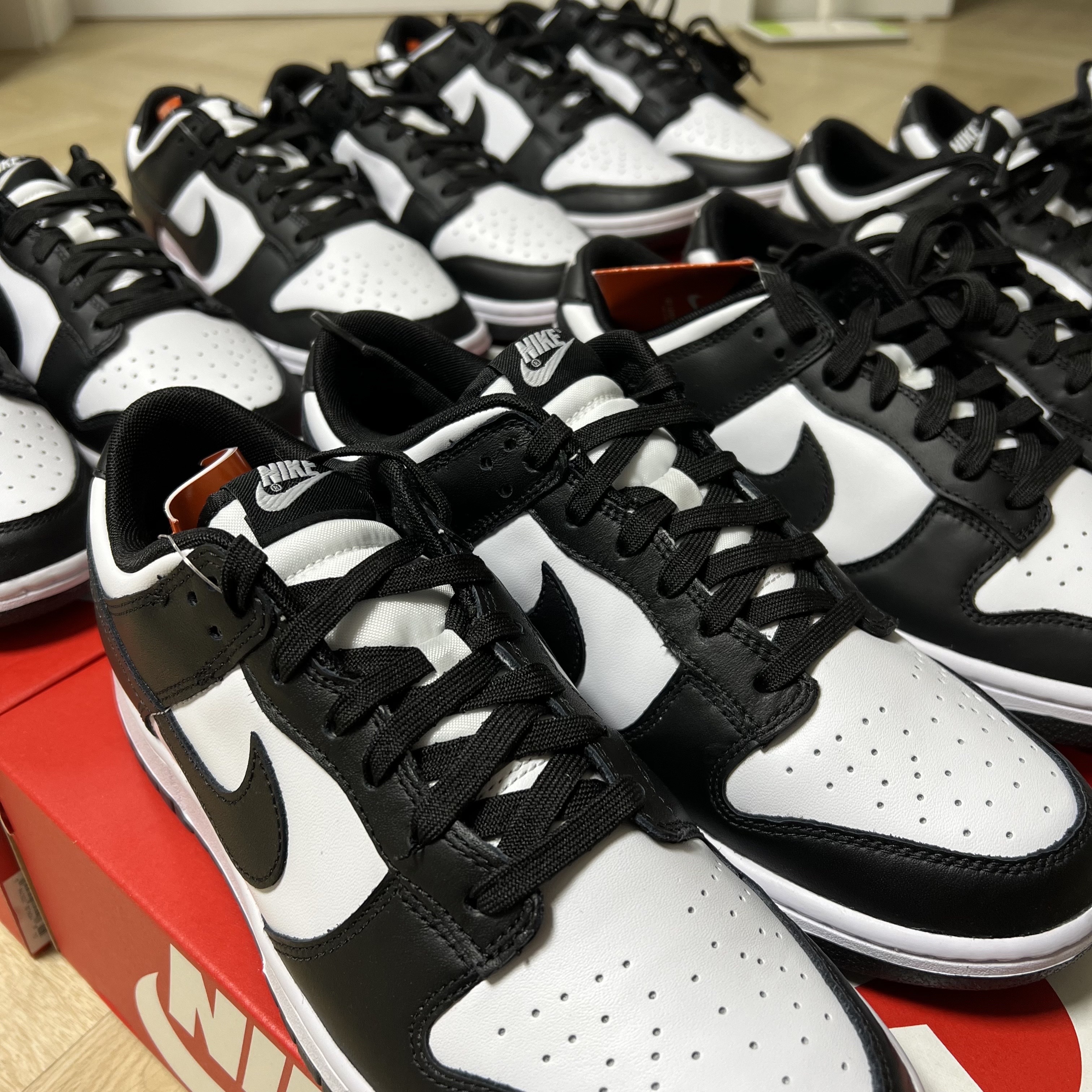 Nike Dunk Low Retro Black 착용 스타일 - 2