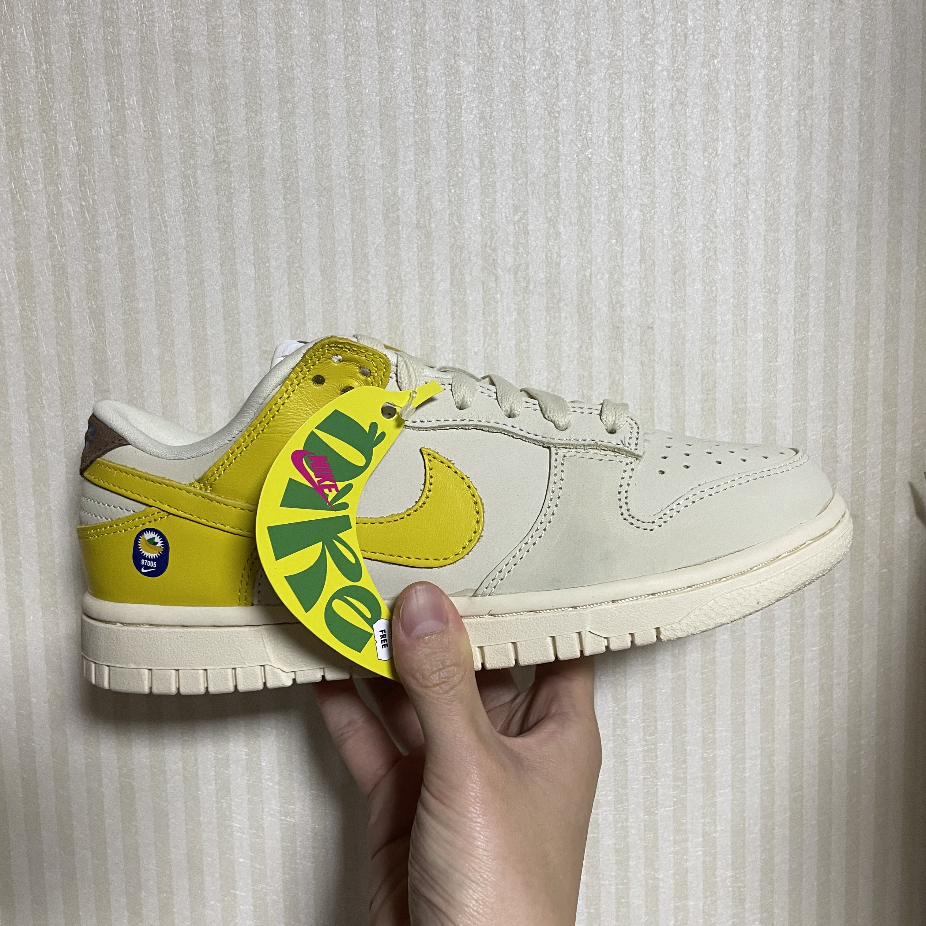(W) Nike Dunk Low LX Banana 착용 스타일 - 1