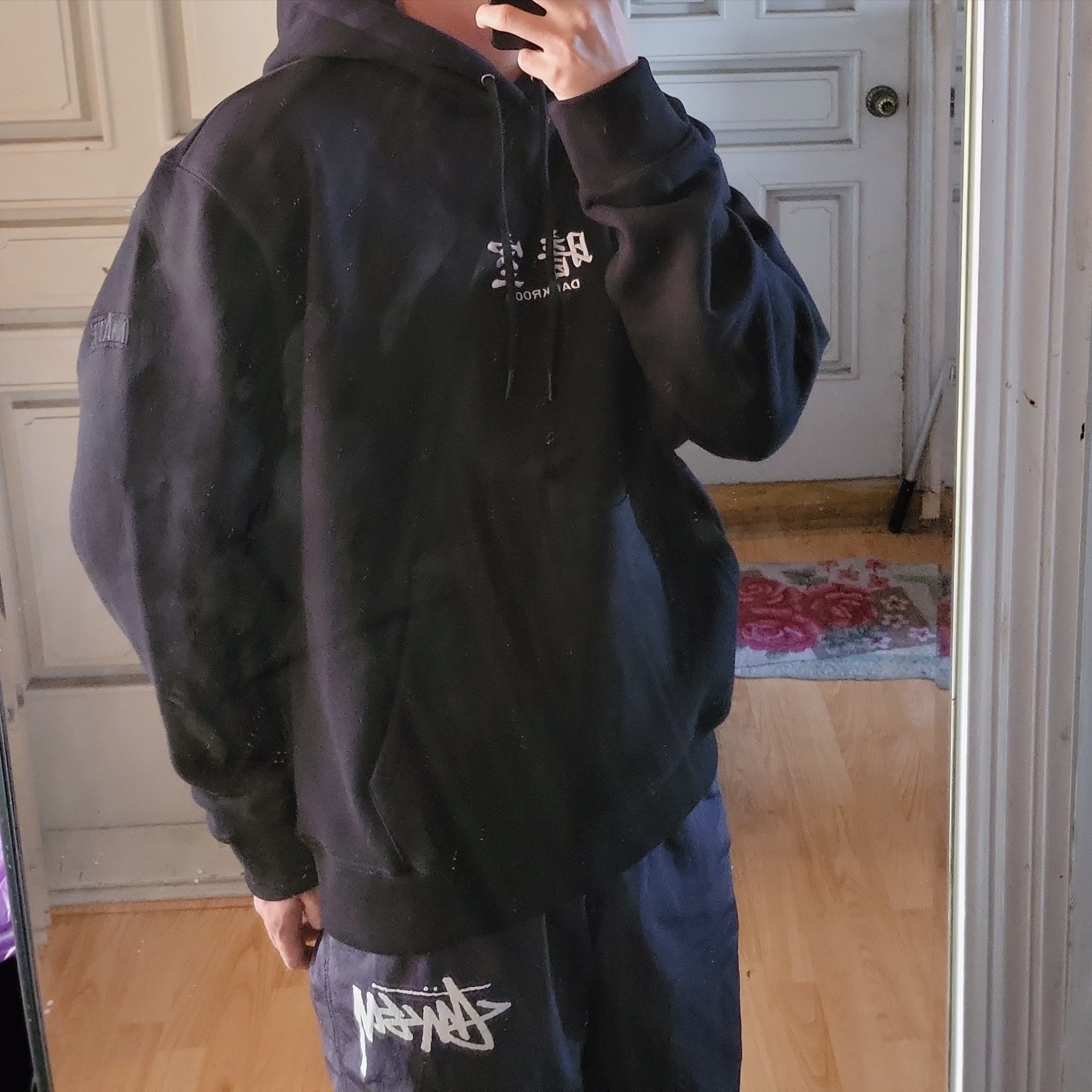 Darkr8m Studio Basic Logo Hoodie Black, Nike x Stussy Beach Pants Off Noir 착용 스타일 - 2