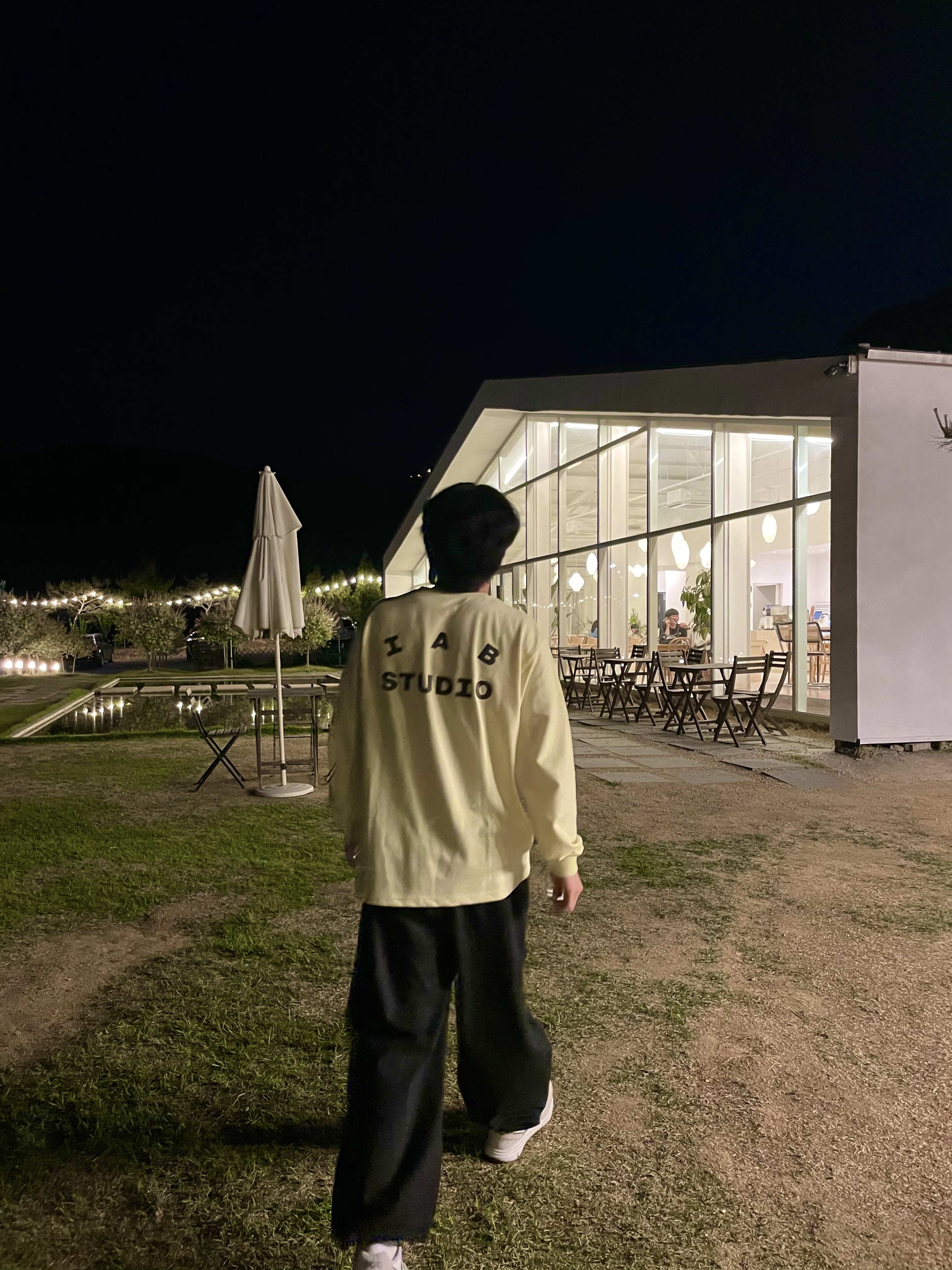IAB Studio Long Sleeve Lemon, Nike ACG Lowcate Light Iron Ore 착용 스타일