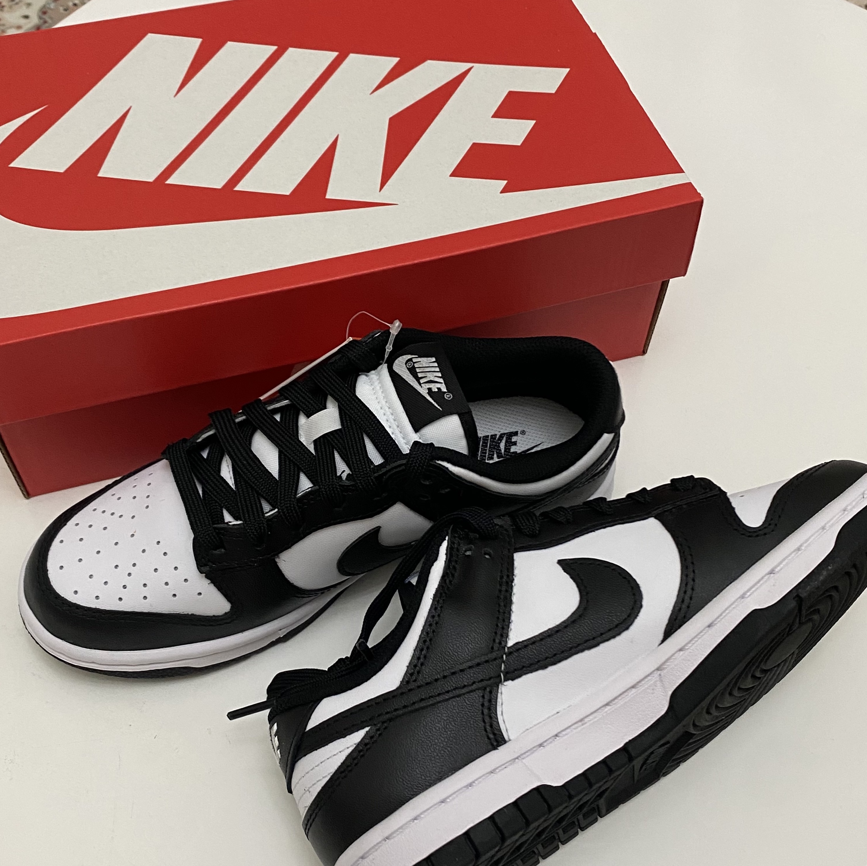 (W) Nike Dunk Low Black 착용 스타일