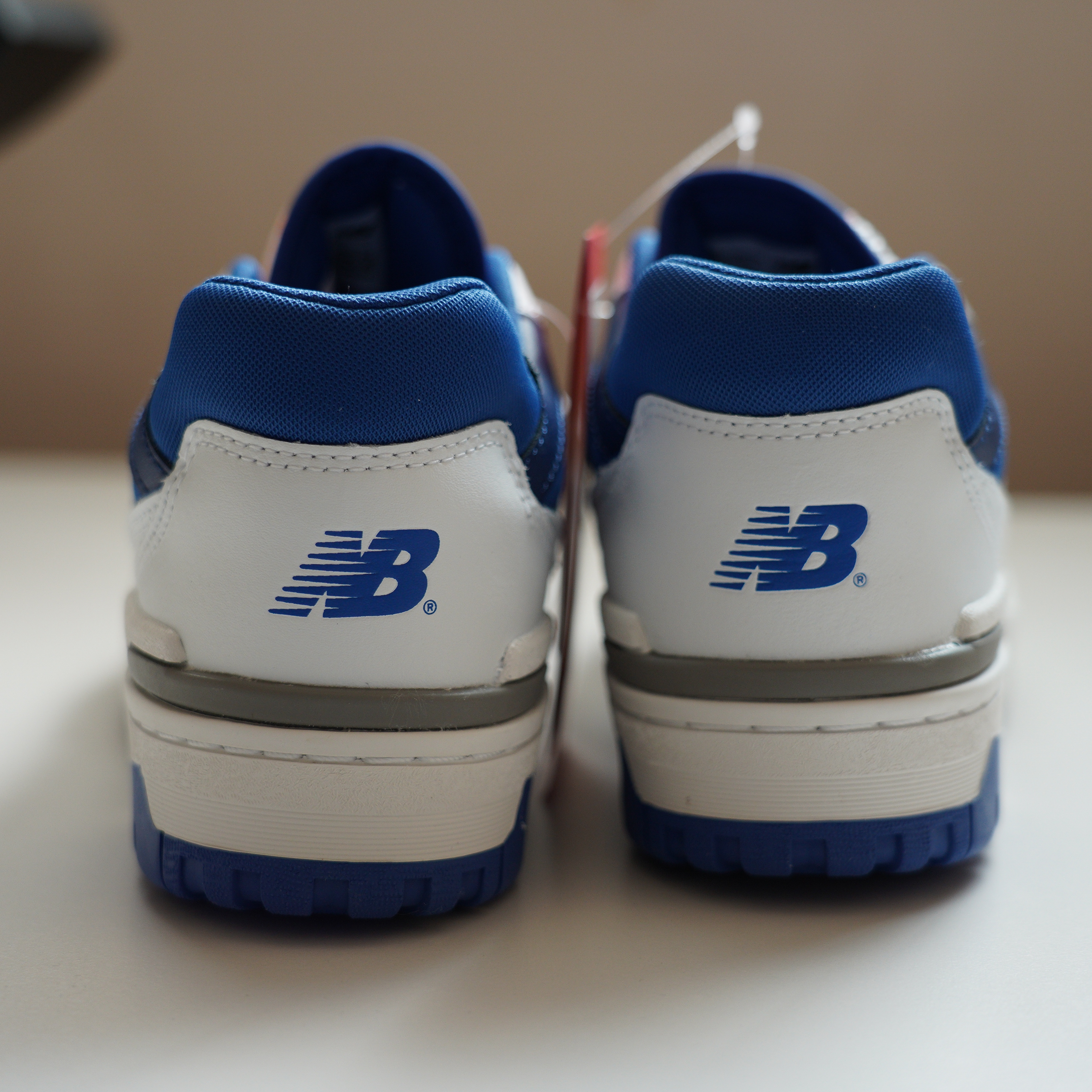 New Balance 550 White Infinity Blue - 2E Wide 착용 스타일 - 3