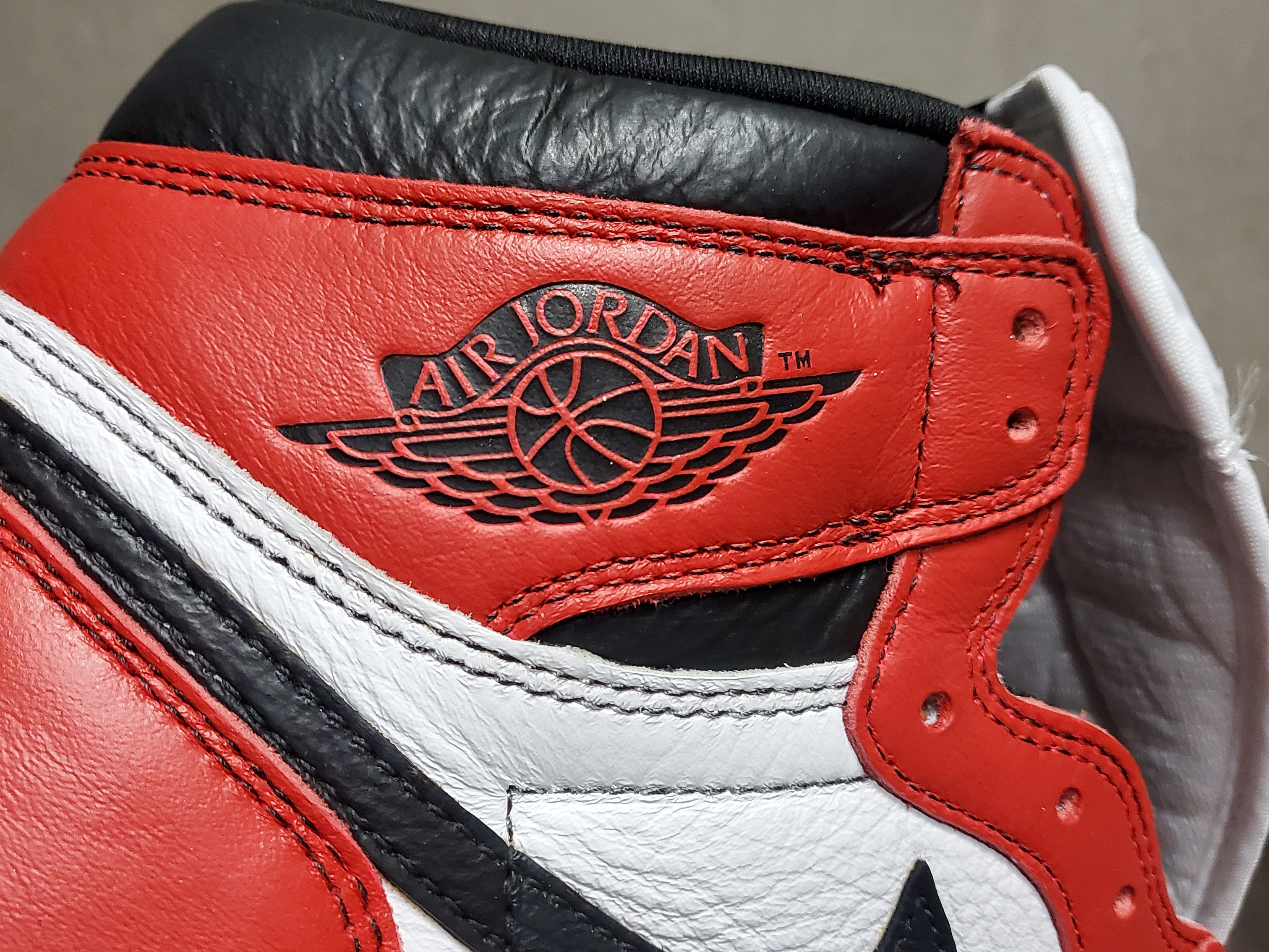 Jordan 1 Retro High OG Defiant SB LA to Chicago, Jordan 1 Retro High OG Light Fusion Red 착용 스타일