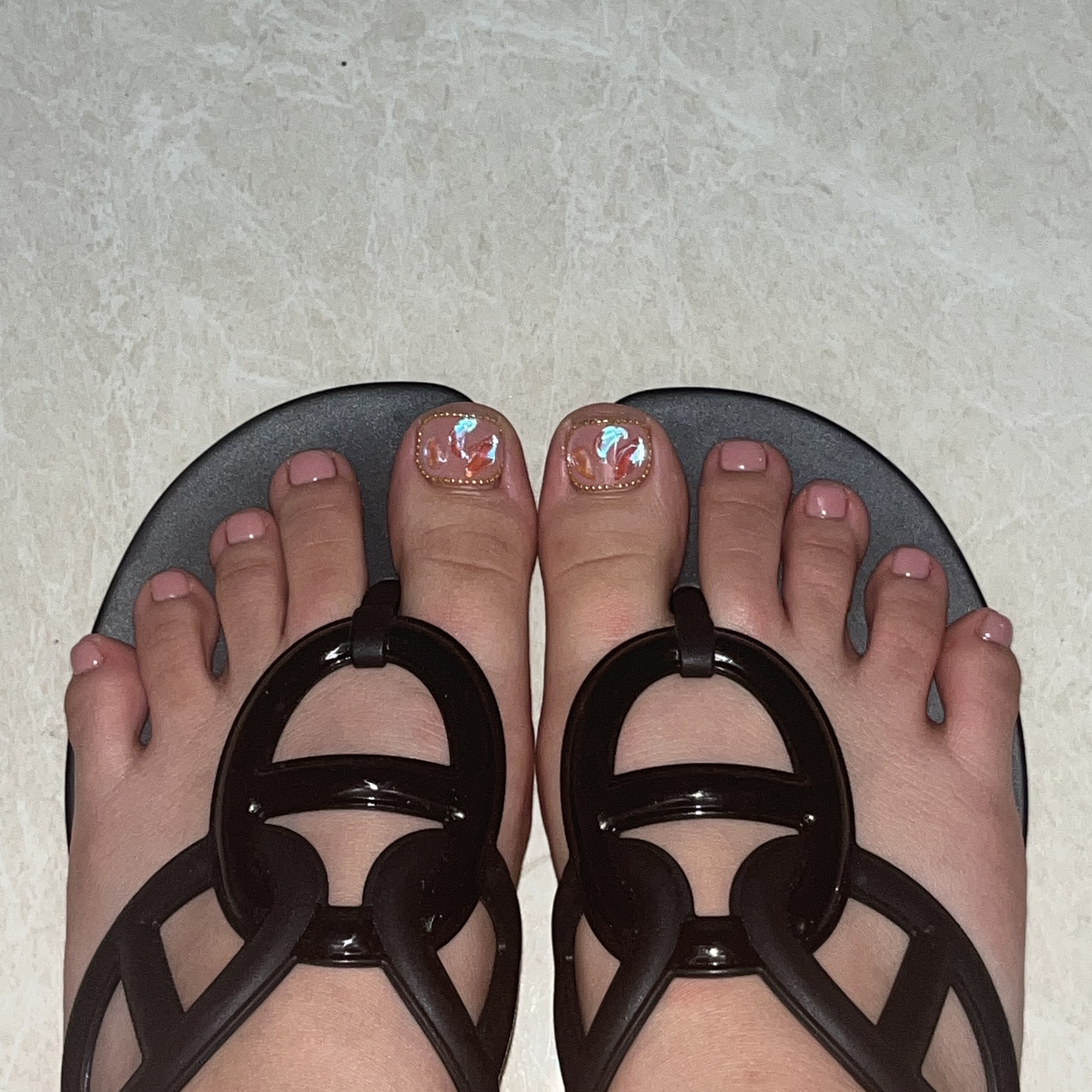 (W) Hermes Egerie Sandal Noir 착용 스타일