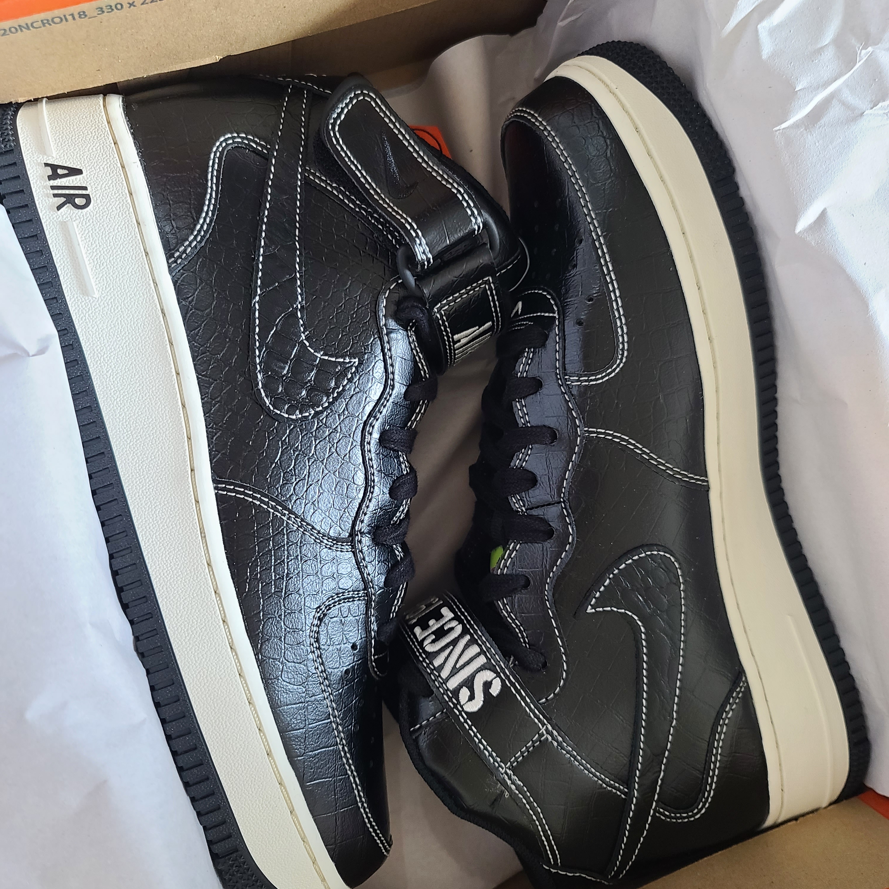 Nike Air Force 1 Mid '07 LX Our Force 1 착용 스타일 - 5