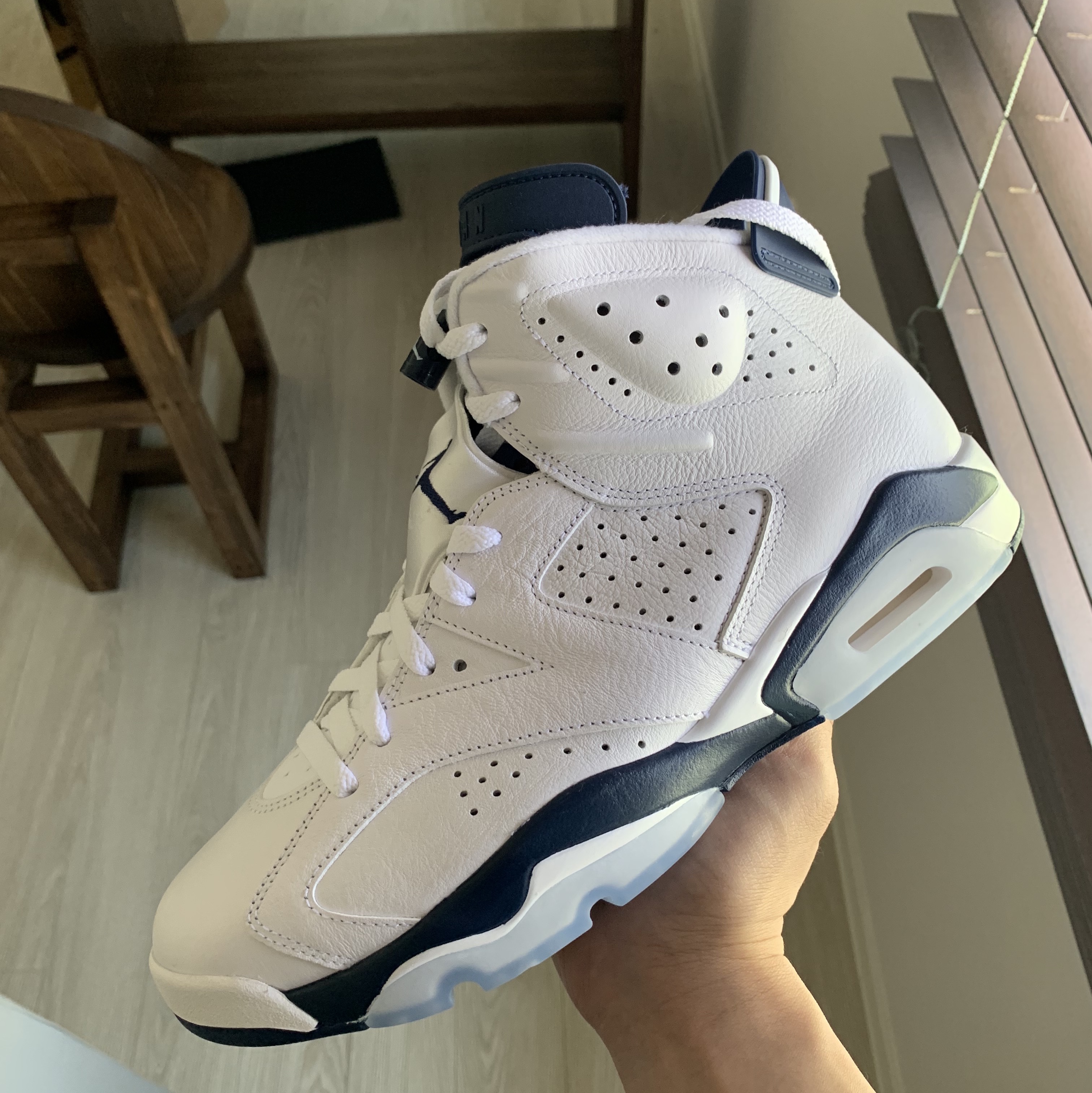 Jordan 6 Retro Midnight Navy 착용 스타일