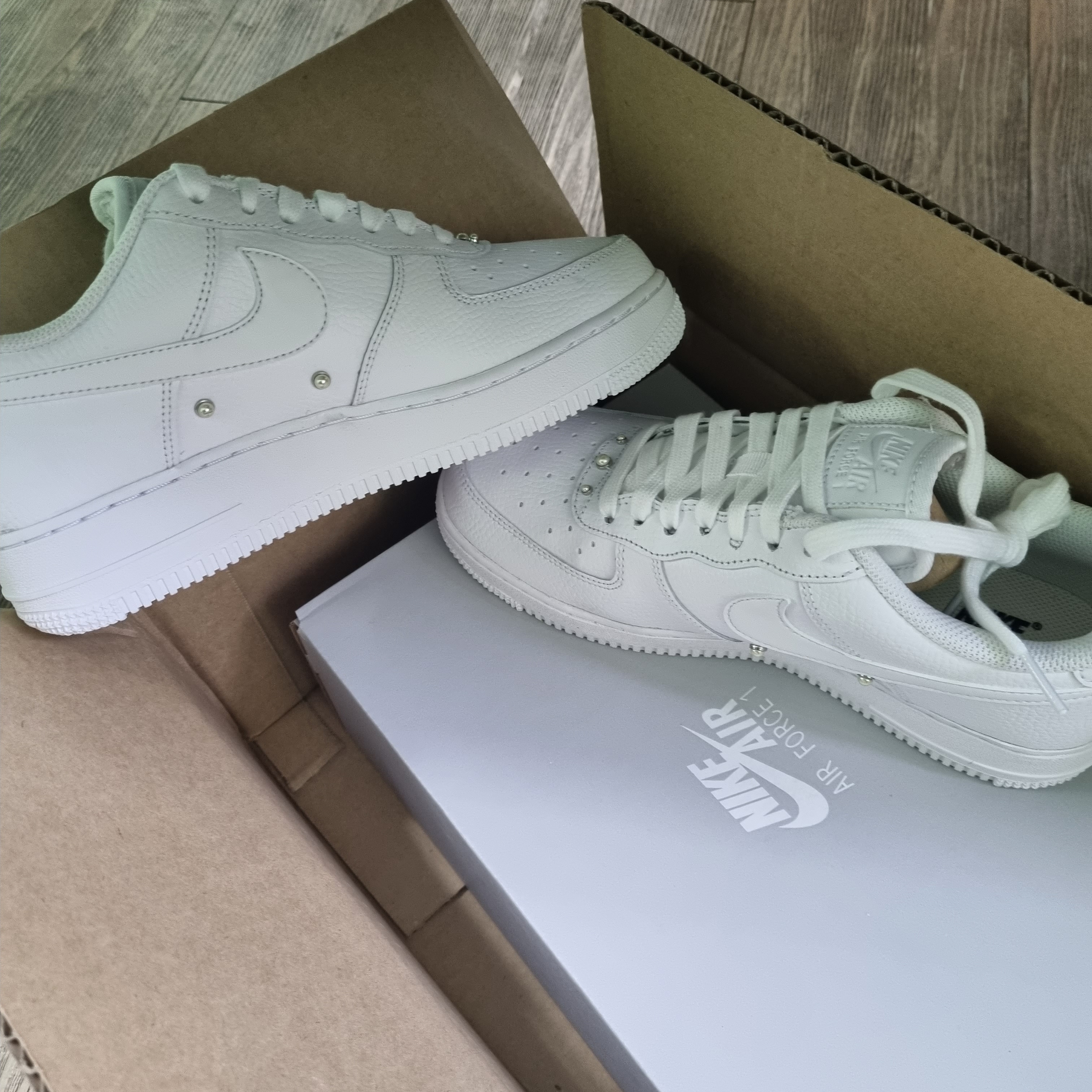 (W) Nike Air Force 1 '07 SE White Pearl 착용 스타일