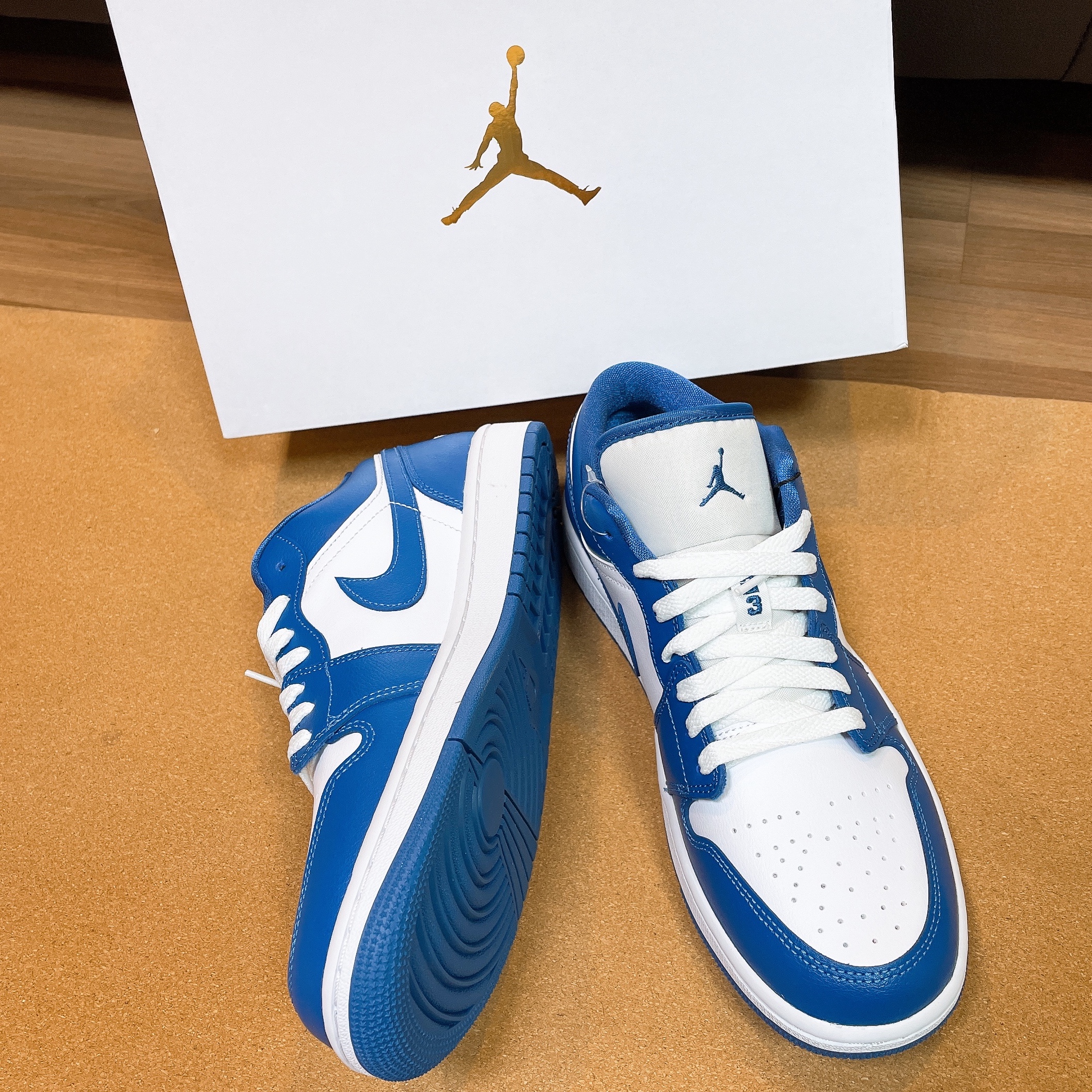 (W) Jordan 1 Low White Dark Marina Blue 착용 스타일