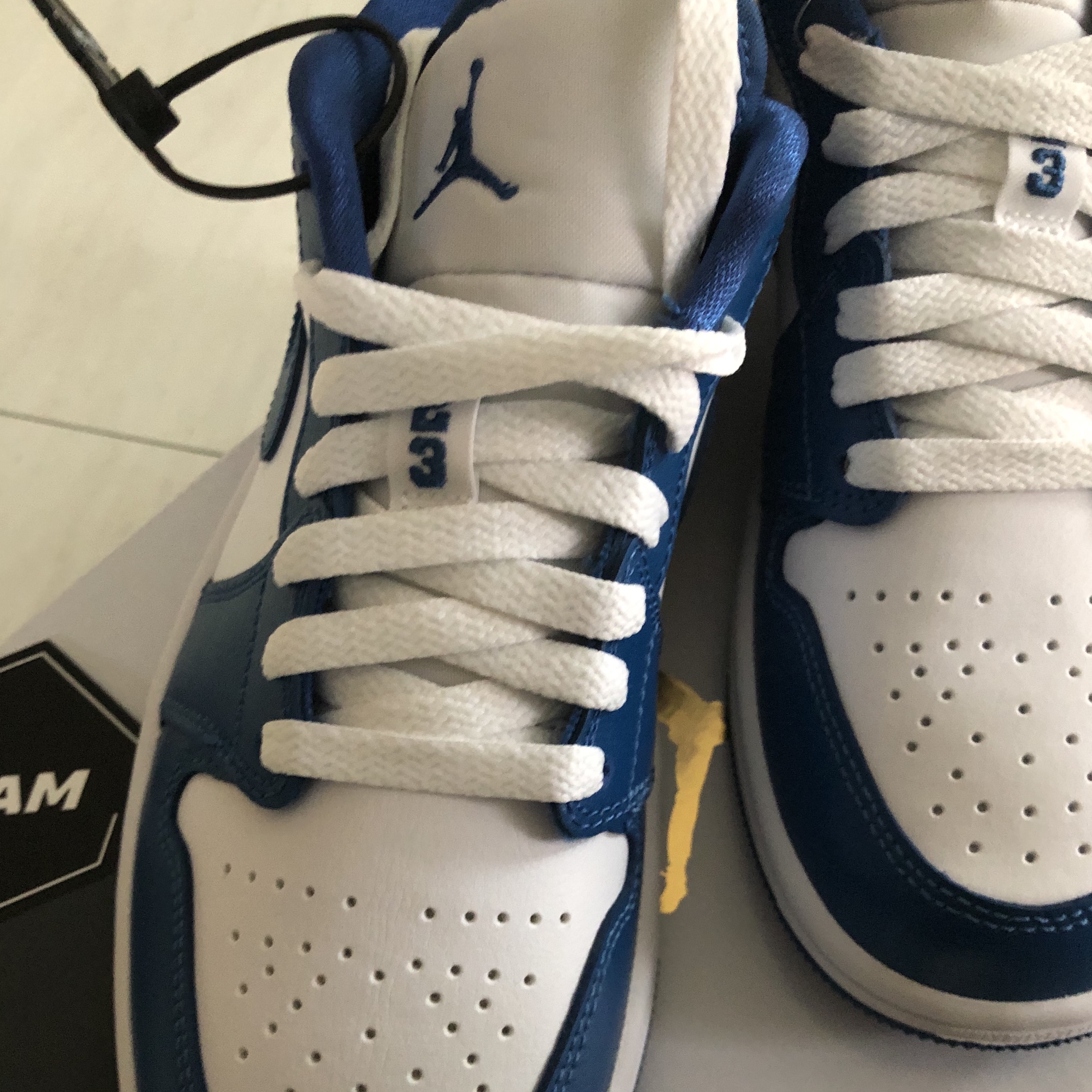 (W) Jordan 1 Low White Dark Marina Blue 착용 스타일