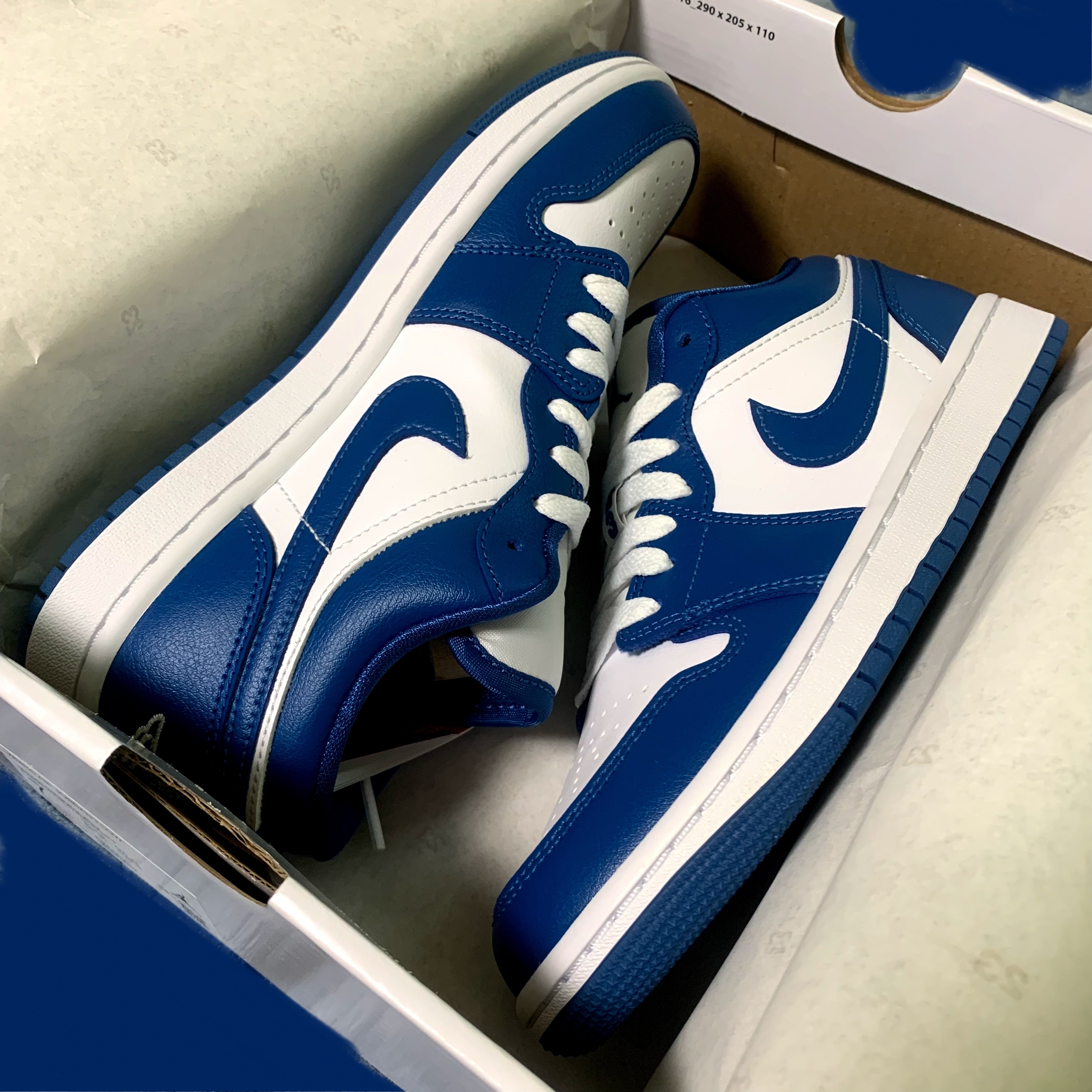 (W) Jordan 1 Low White Dark Marina Blue 착용 스타일
