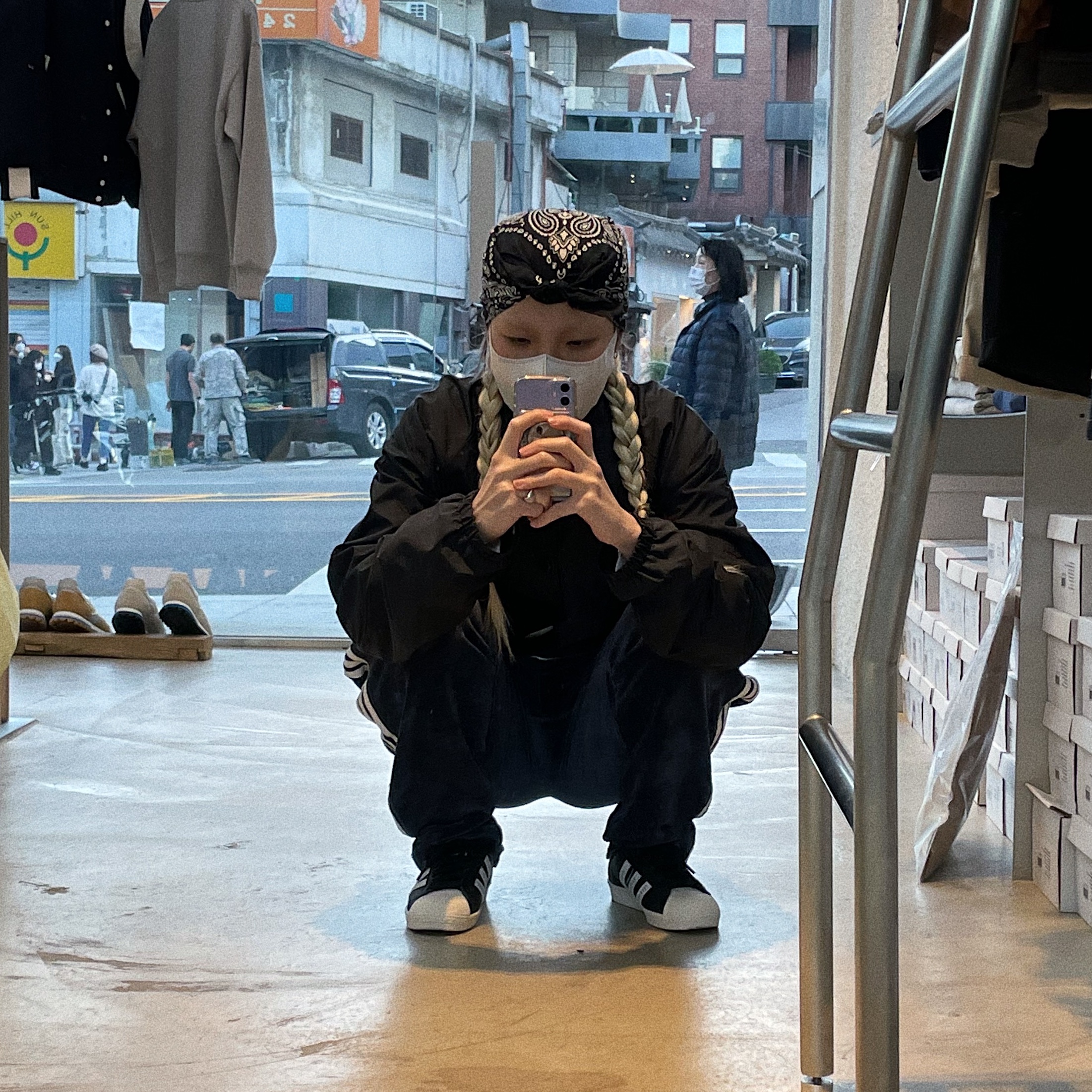 Adidas x Human Made Superstar Black White 착용 스타일