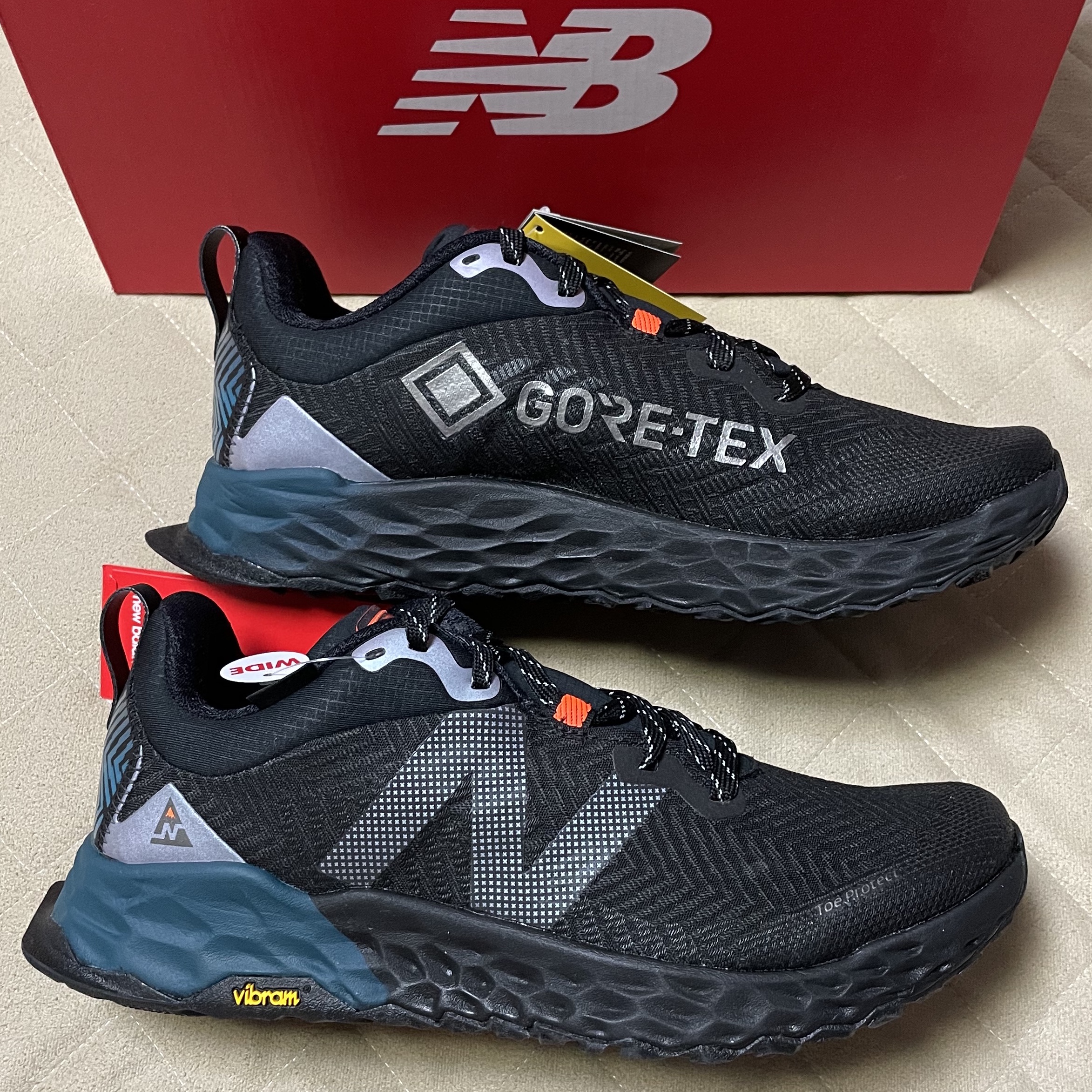 New Balance Fresh Foam Hierro v6 Trail GTX Black Mountain Teal - 2E Wide 착용 스타일 - 1