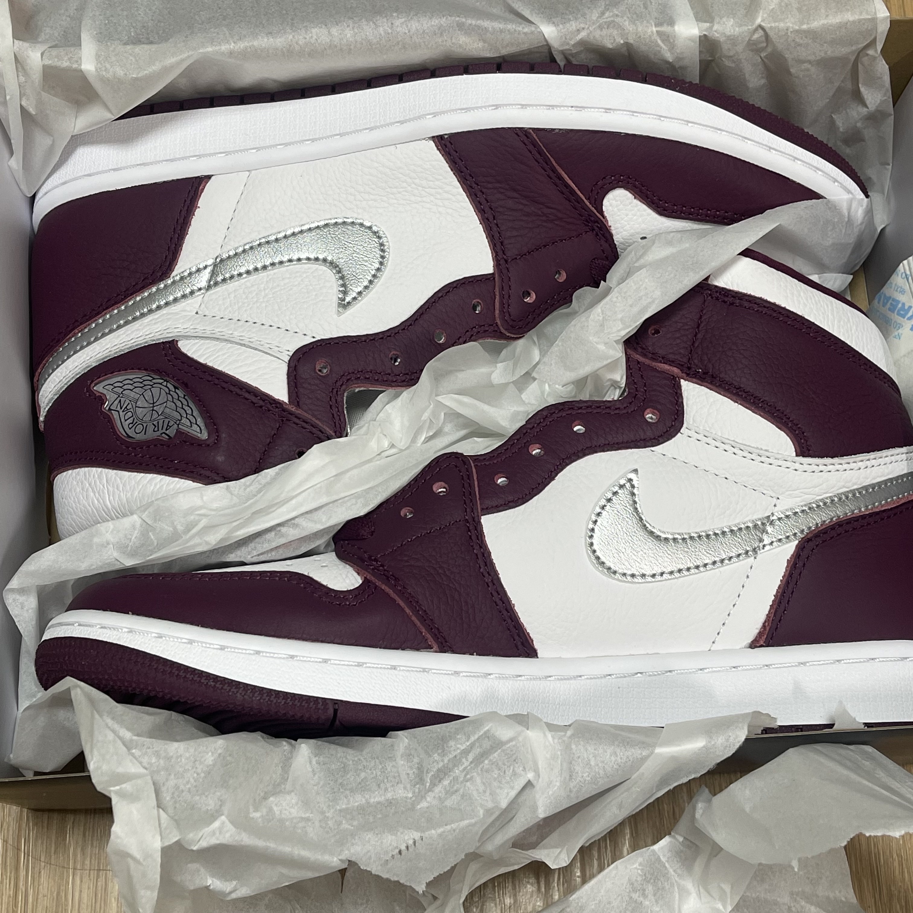 Jordan 1 Retro High OG Bordeaux 착용 스타일