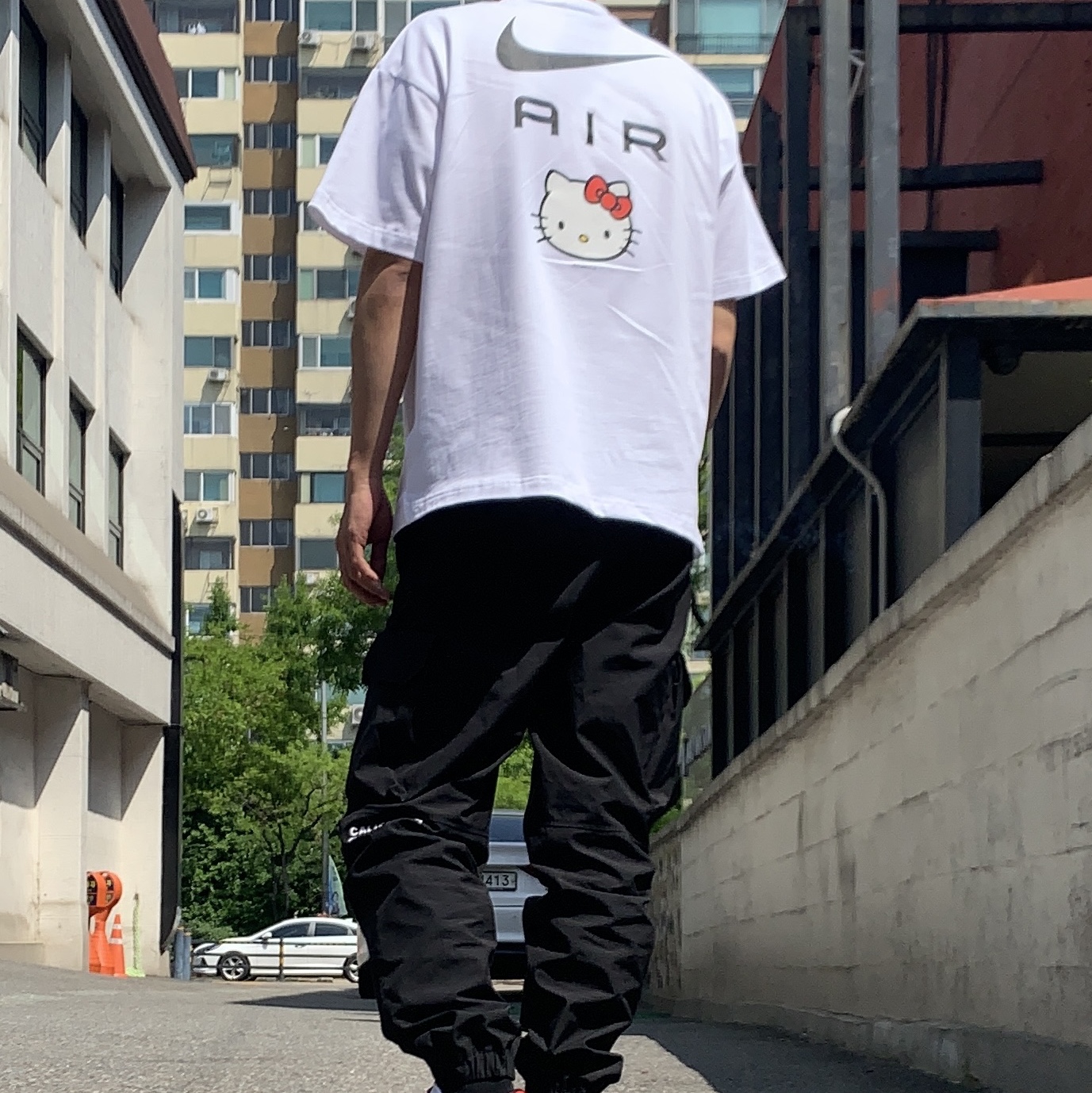 Nike x Hello Kitty NRG Air T-Shirt White - Asia 착용 스타일