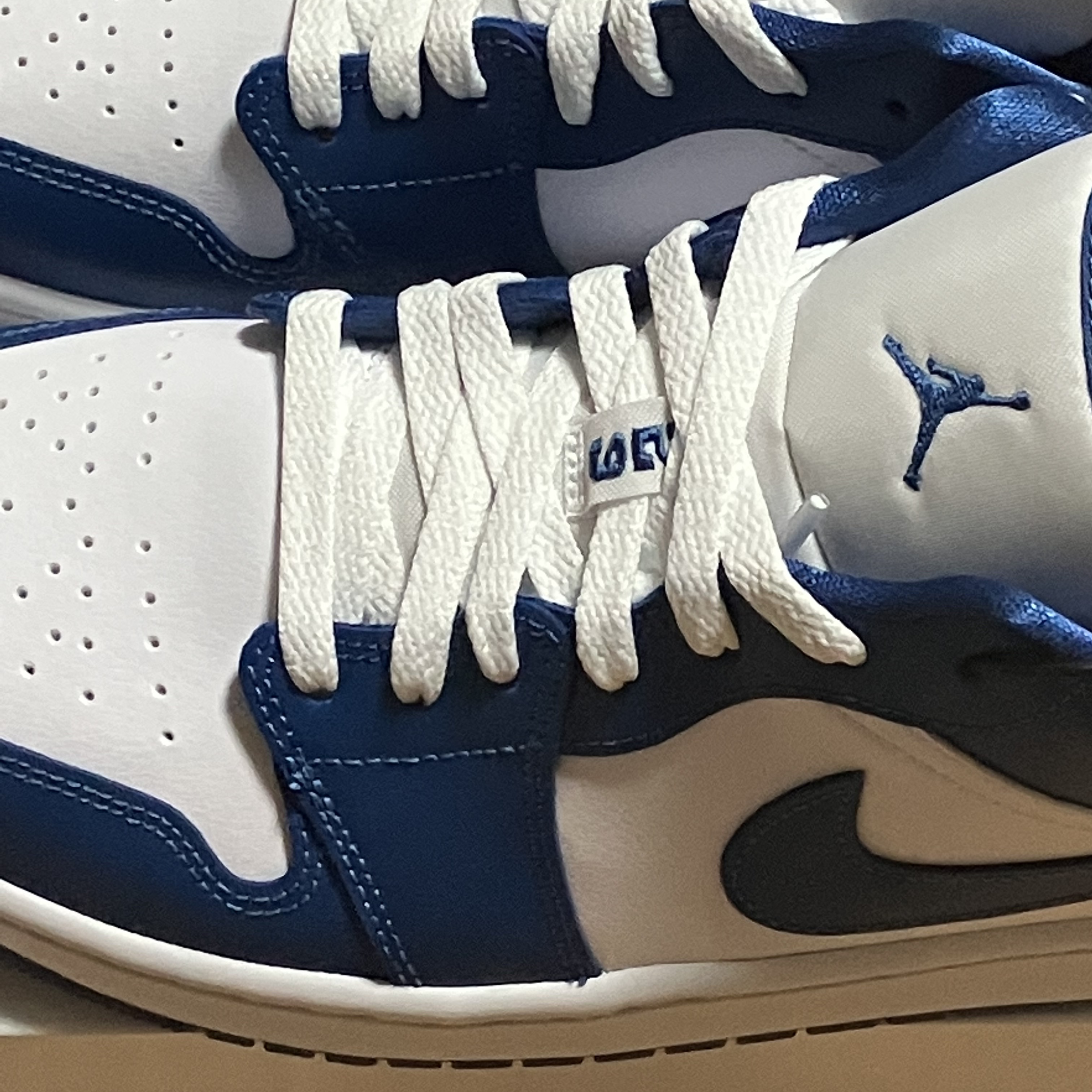(W) Jordan 1 Low White Dark Marina Blue 착용 스타일