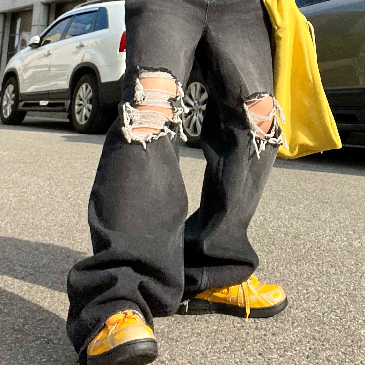 Nike x Off-White Air Rubber Dunk University Gold 착용 스타일 - 3
