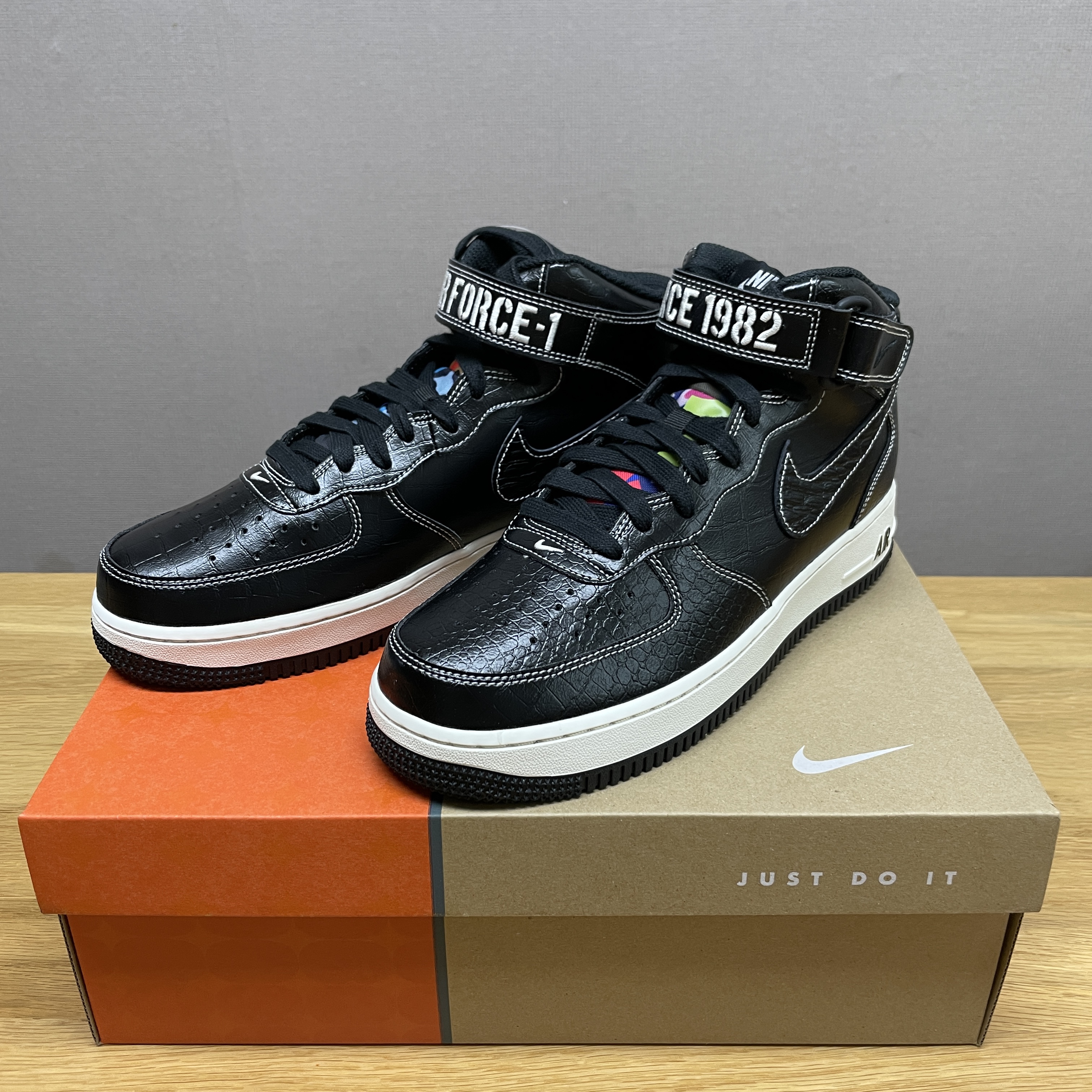 Nike Air Force 1 Mid '07 LX Our Force 1 착용 스타일 - 3