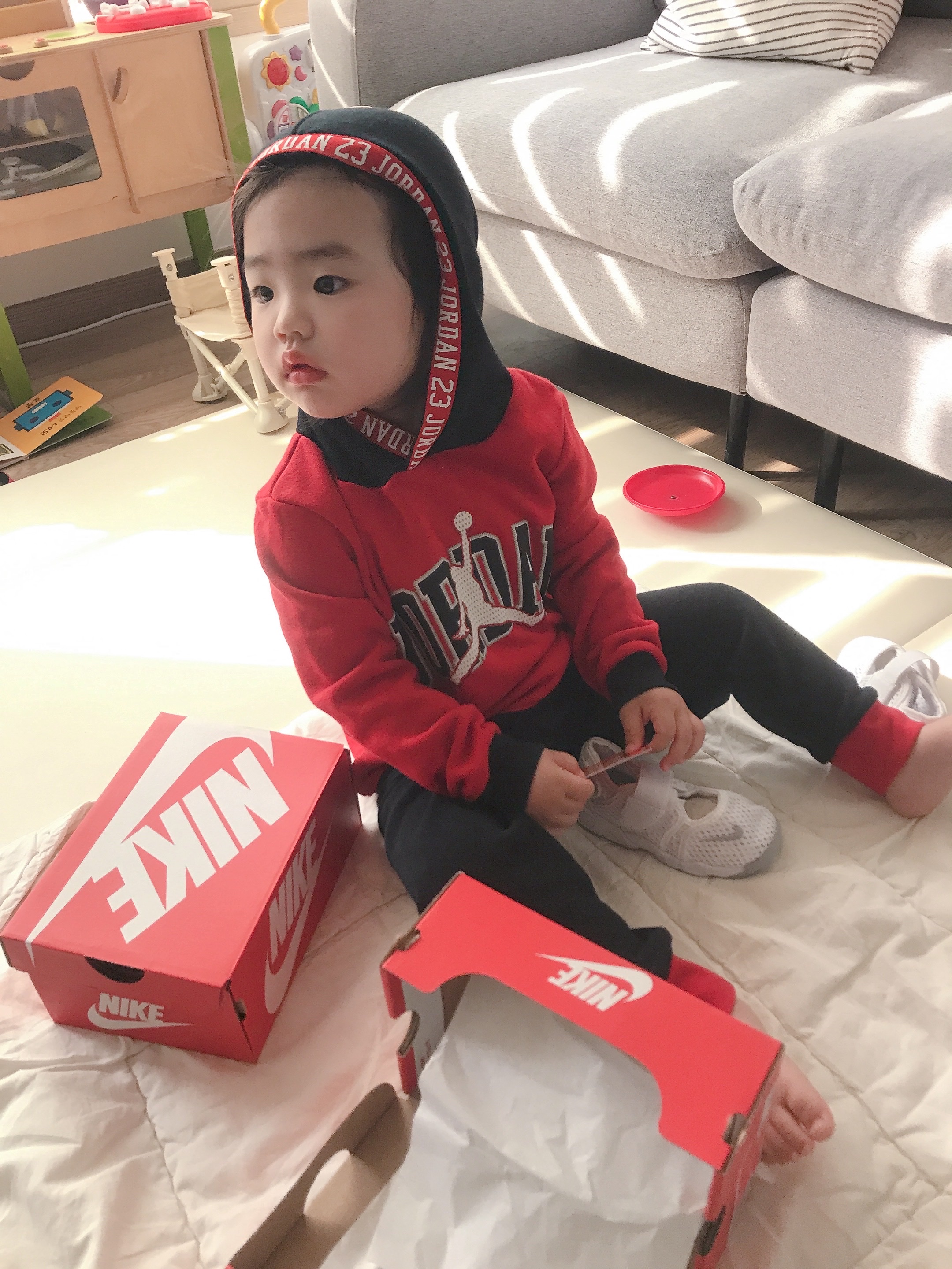 (TD) Nike Air Rift White Wolf Grey 착용 스타일 - 1